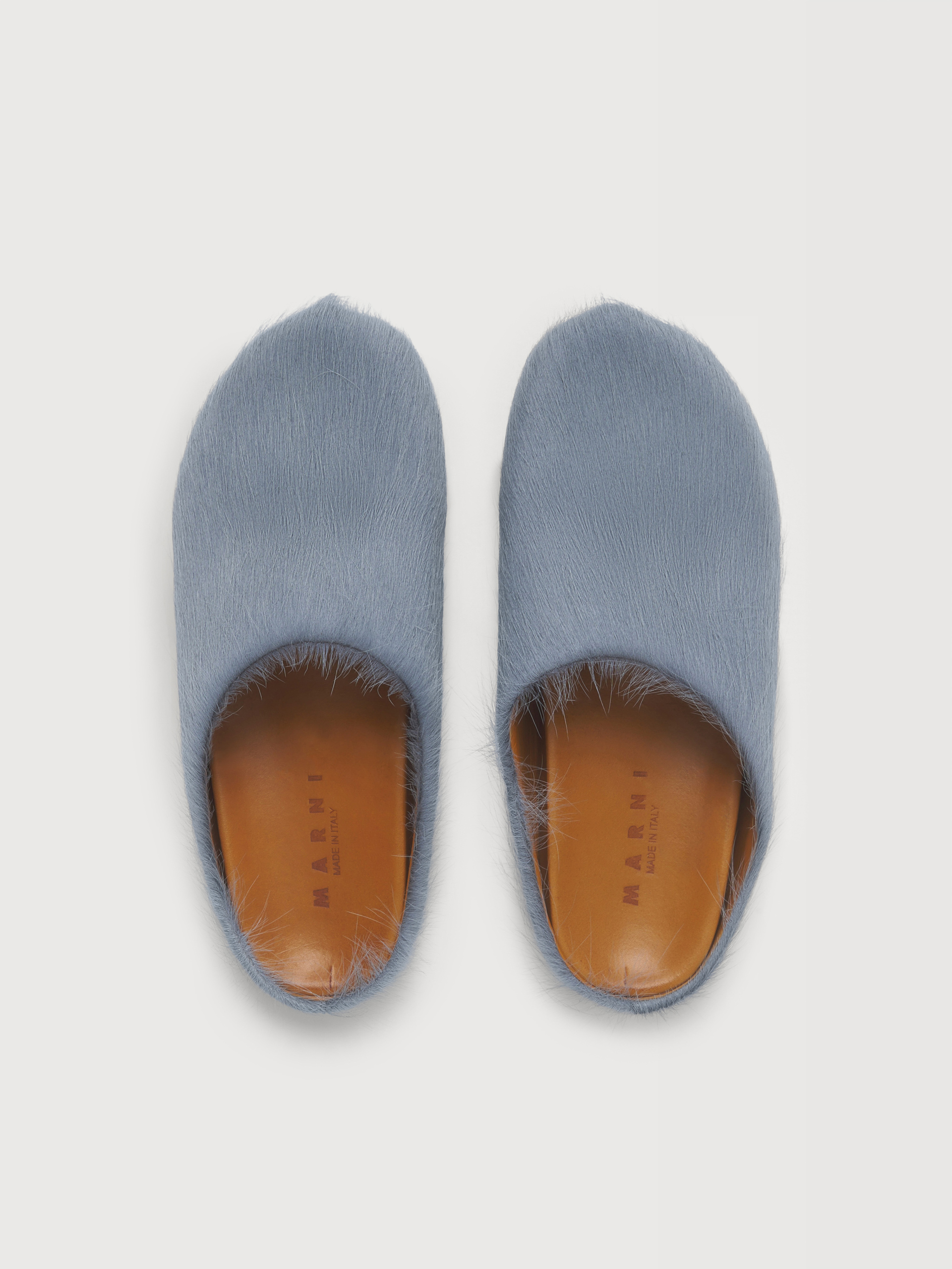 Deep blue long haircalfskin Fussbett sabot - Clogs - Image 4