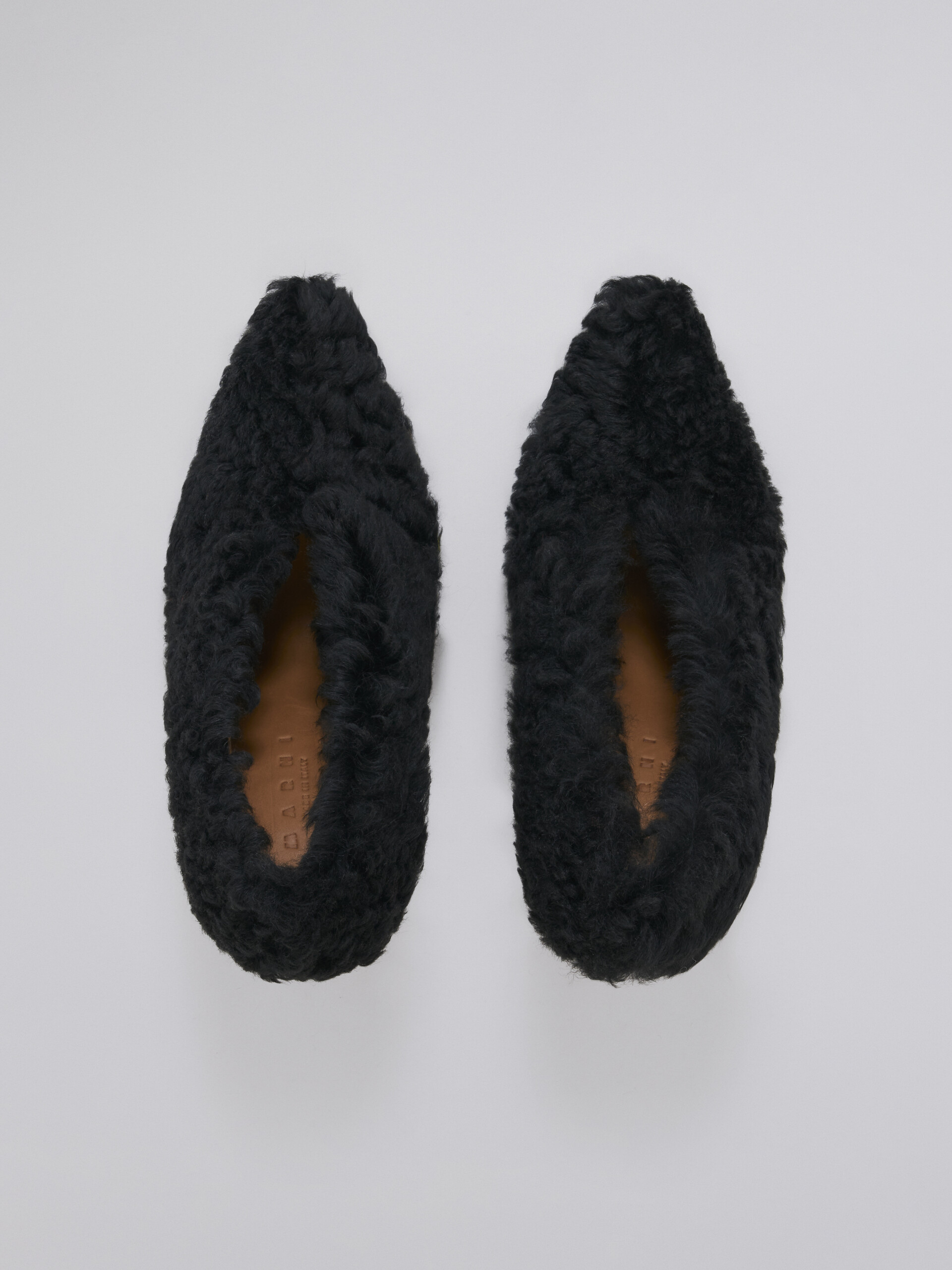 Shearling pump with heel covered in nappa - Pumps - Image 4