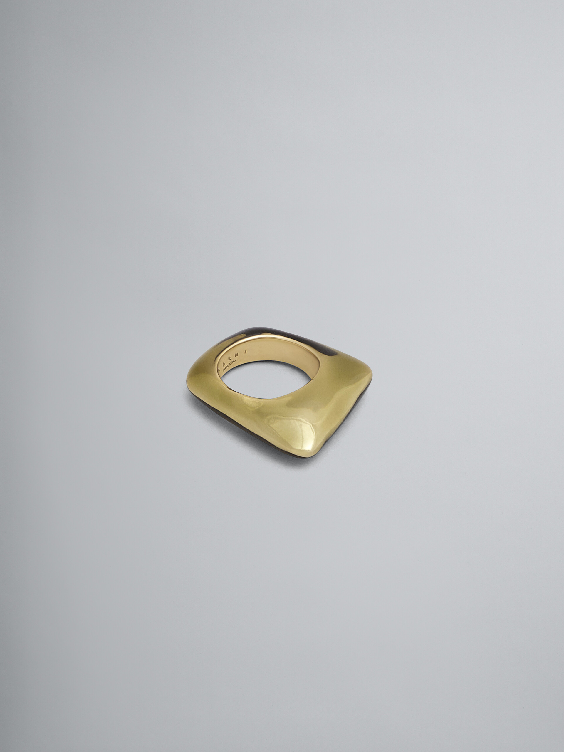 TRAPEZE Metallring mit transparenter grüner Emaille überzogen - Ringe - Image 1