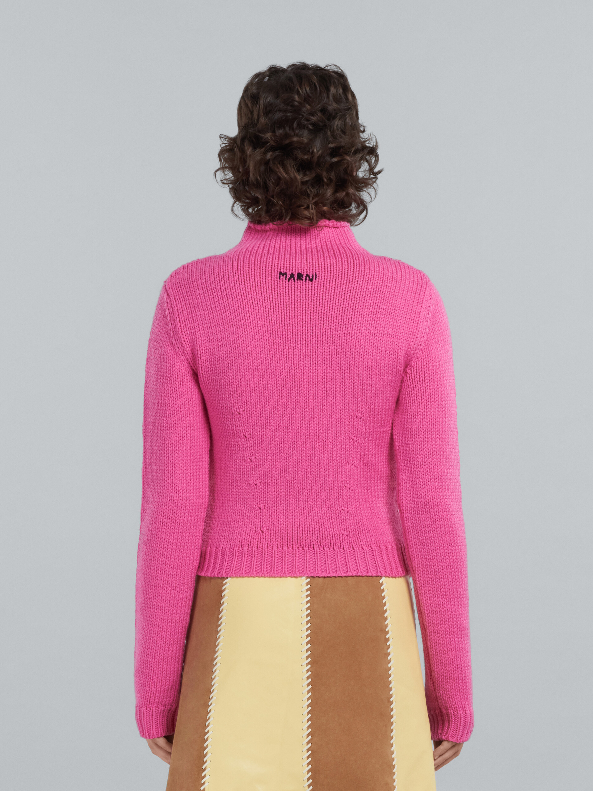 Fuchsia wool sweater with logo - Pullovers - Image 3