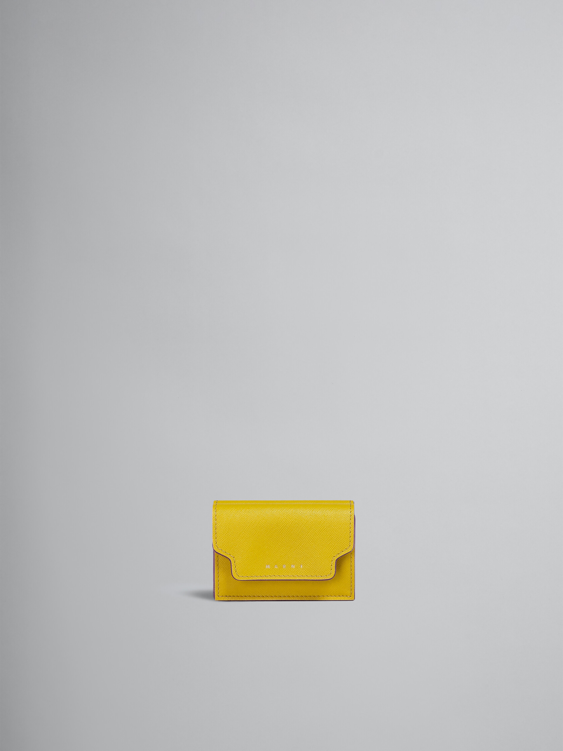 Gelbe, dreifach gefaltete Brieftasche aus Saffianleder - Brieftaschen - Image 1