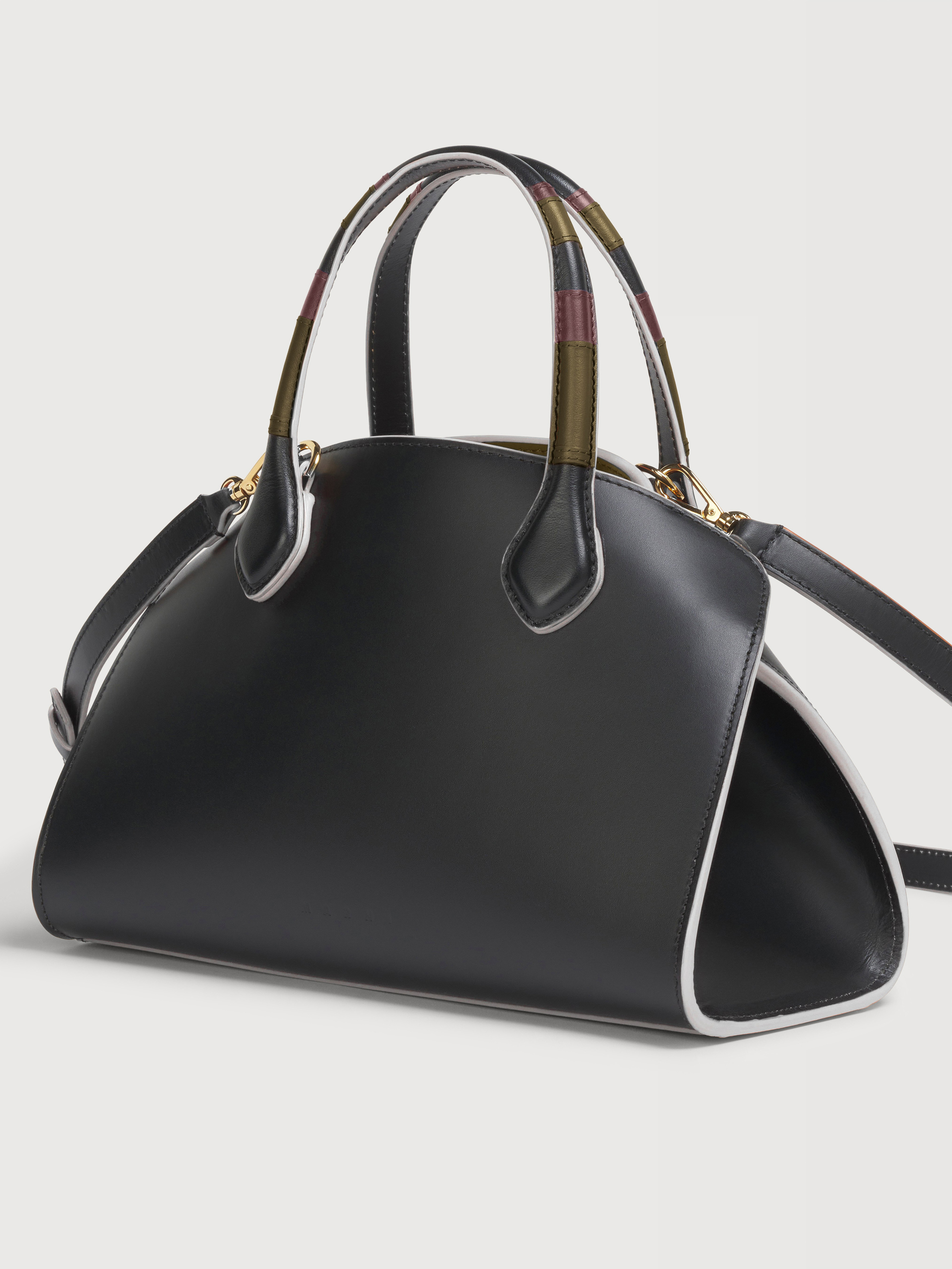 Black leather Overlap small handbag - Handbags - Image 4