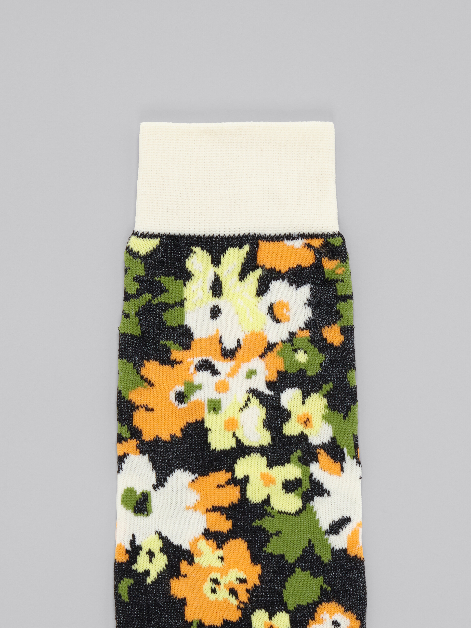 Cotton jacquard flower-motif socks - Socks - Image 3
