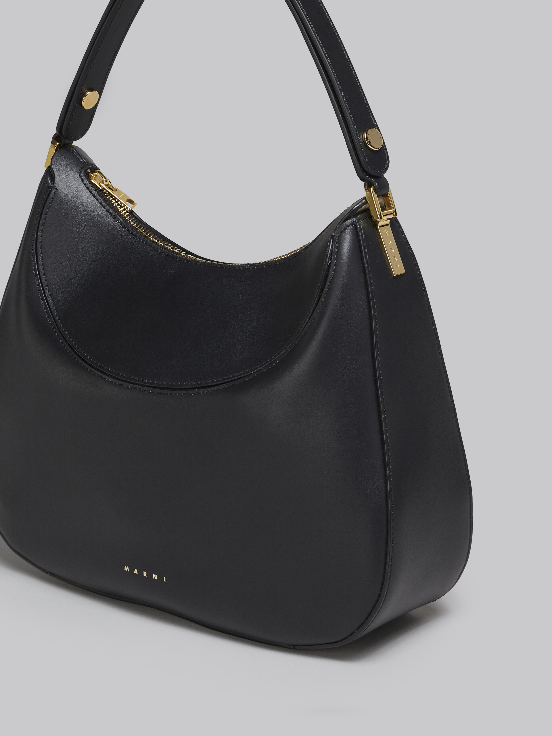 Milano large bag in black leather - Handbags - Image 5