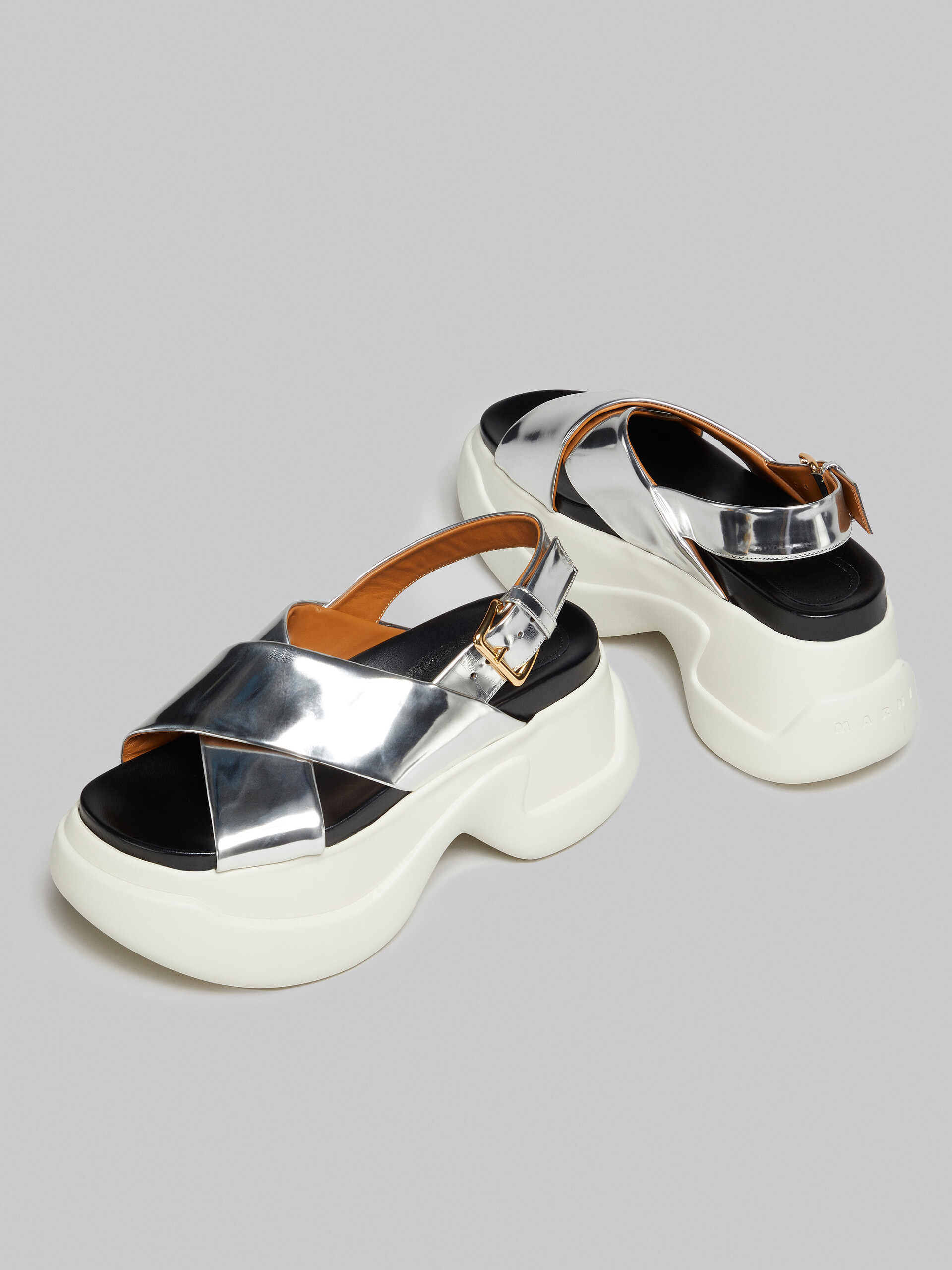 Silver mirrored leather Fussbett - Sandals - Image 5