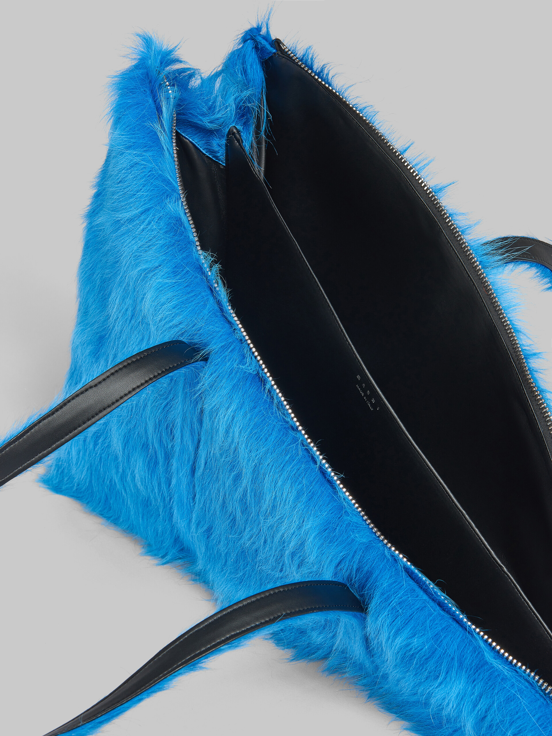 Blue long-hair calfskin Prisma triangle duffle bag - Travelling Bag - Image 4