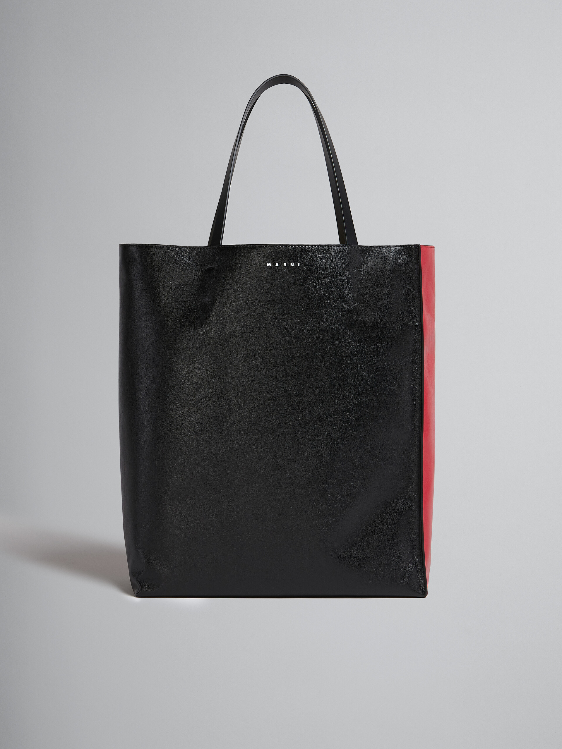 Museo Soft Large bag in black and red shiny leather - Shopping Bags - Image 1