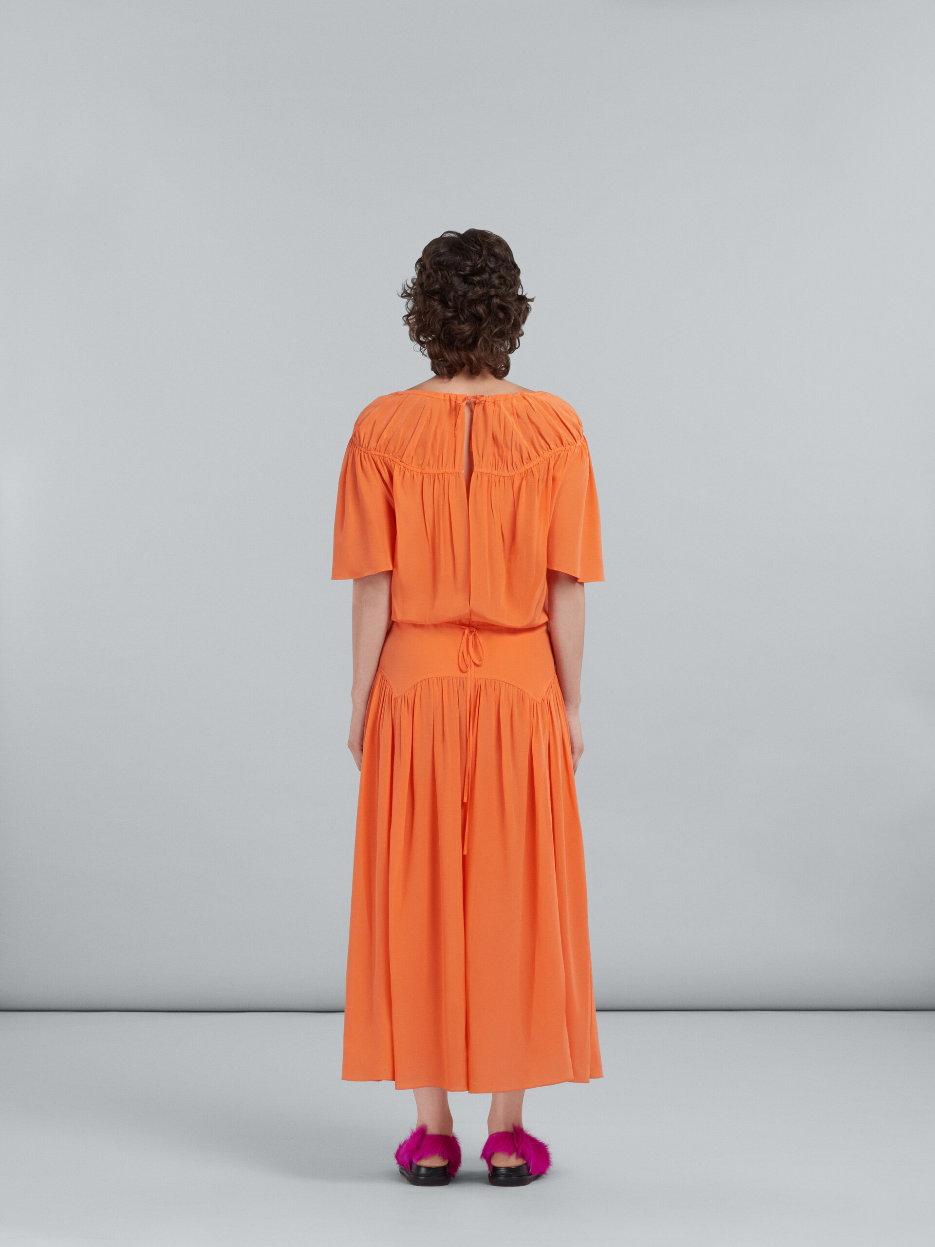 オレンジ シルク製ロングドレス