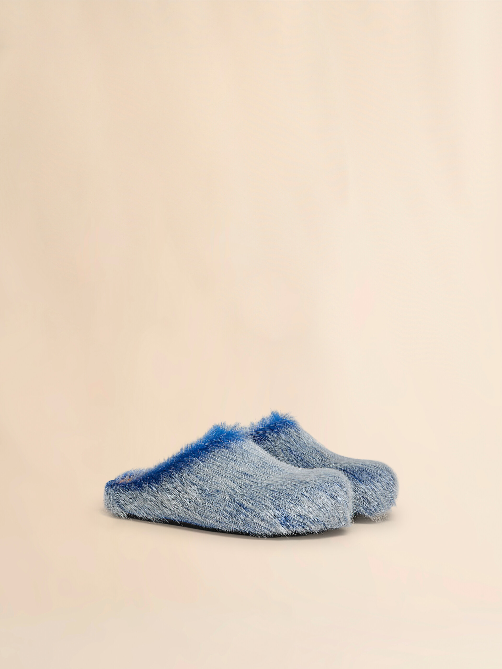 Blau-graue Fußbett-Sabots aus Kalbsfell - Holzschuhe - Image 2