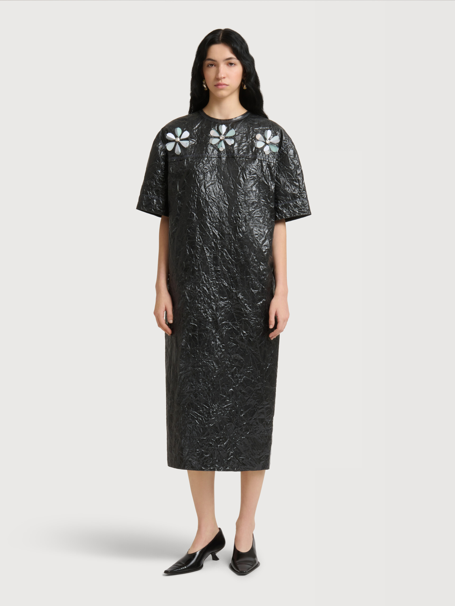Black crinkled taffeta dress with daisy details - Dresses - Image 2