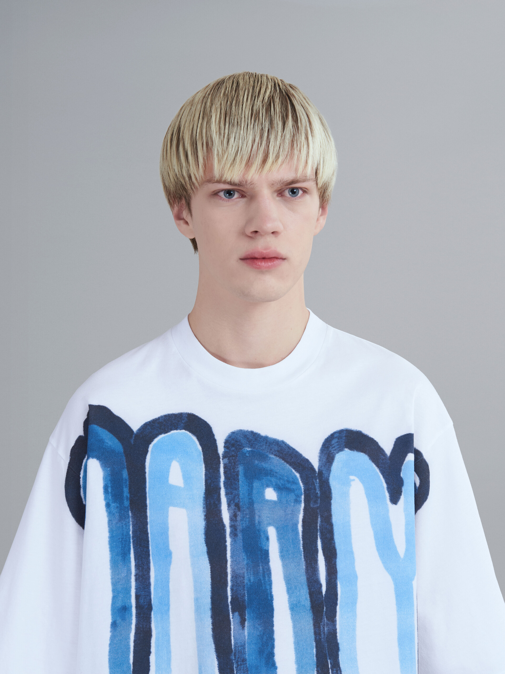 ドリッピングロゴ 有機栽培ジャージー製Tシャツ
