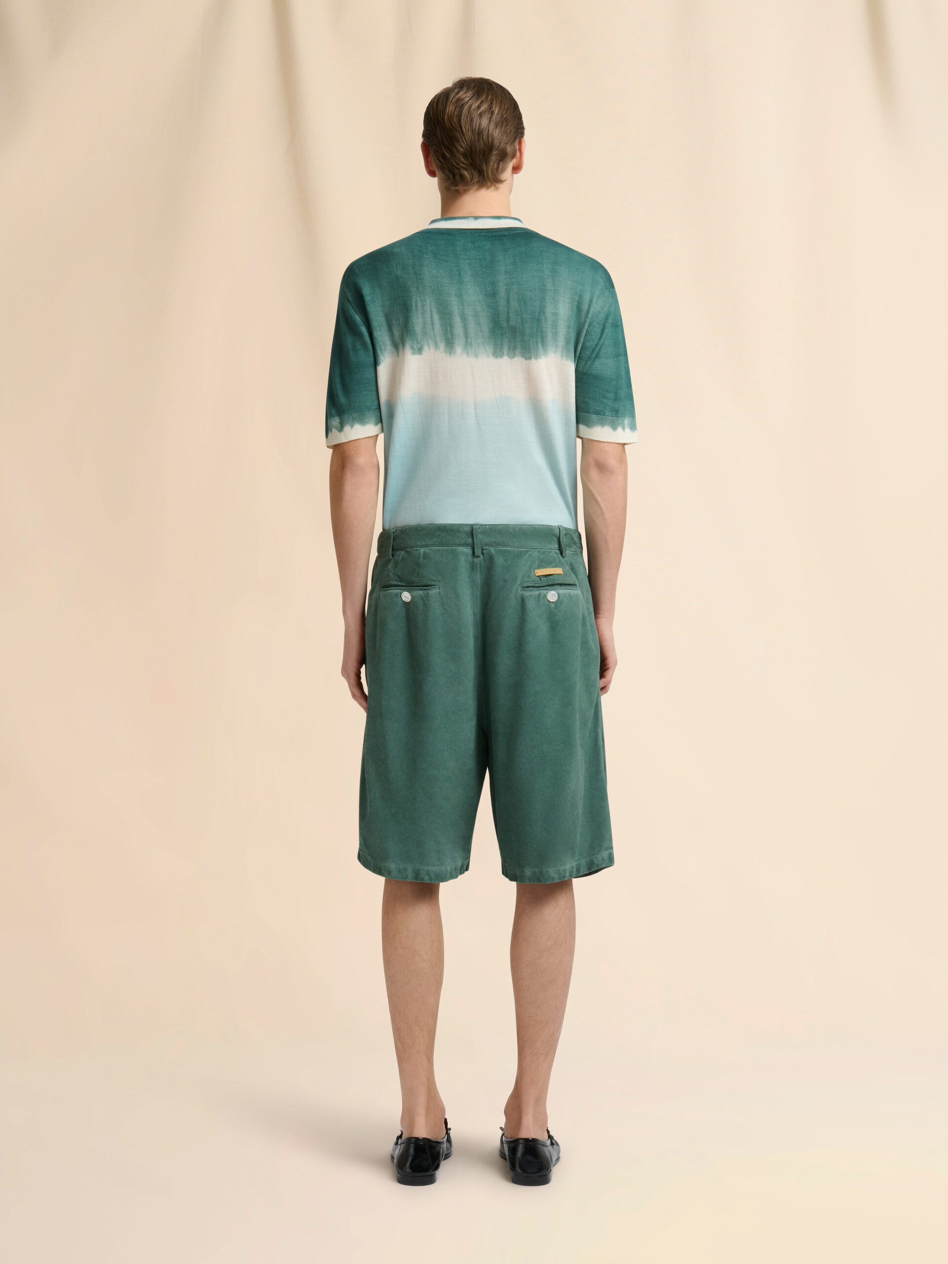 Green suede shorts with pleats - Pants - Image 3