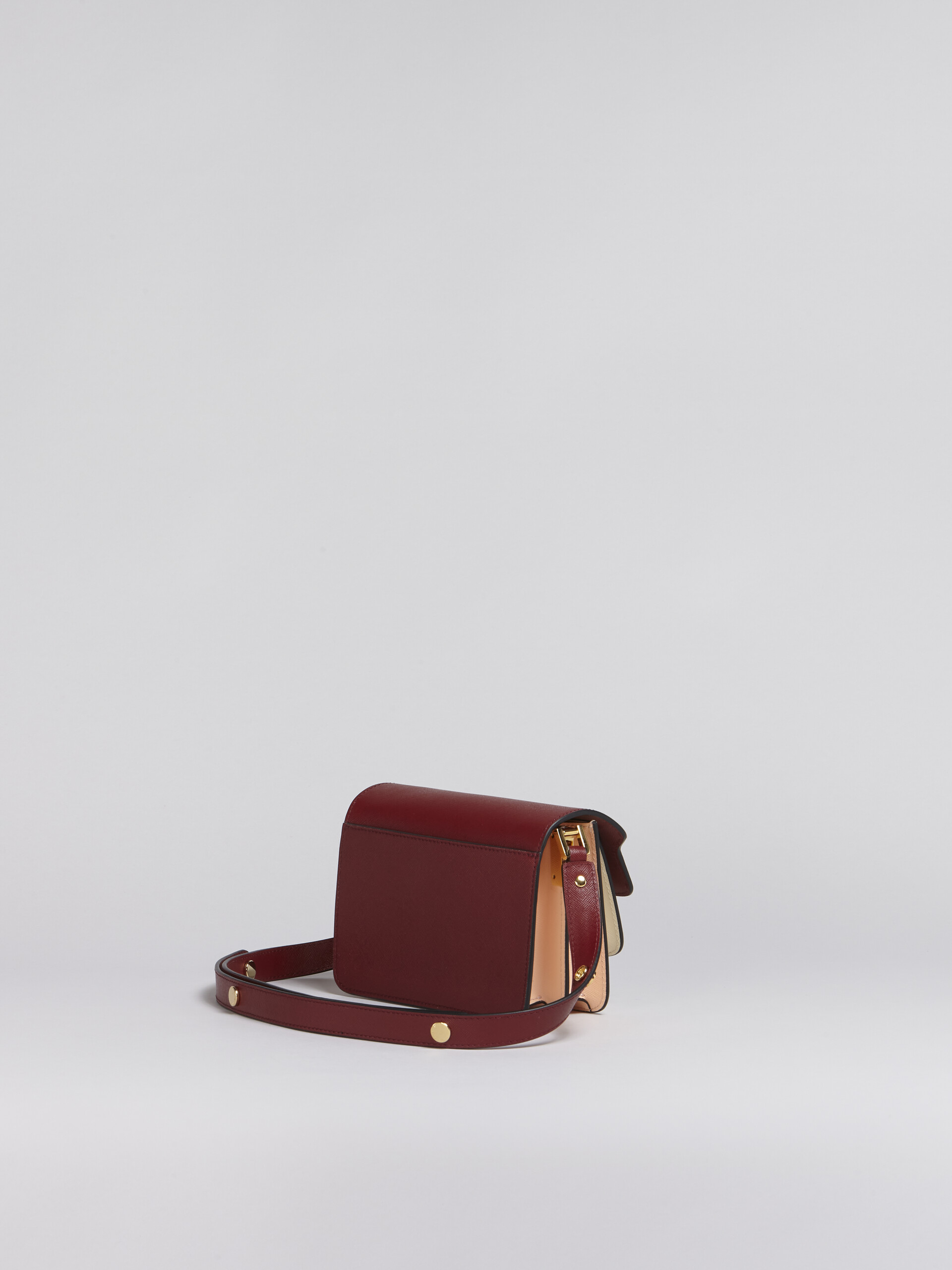 Mini-sac porté épaule TRUNK de taille moyenne en cuir saffiano rouge multicolore - Sacs portés épaule - Image 2