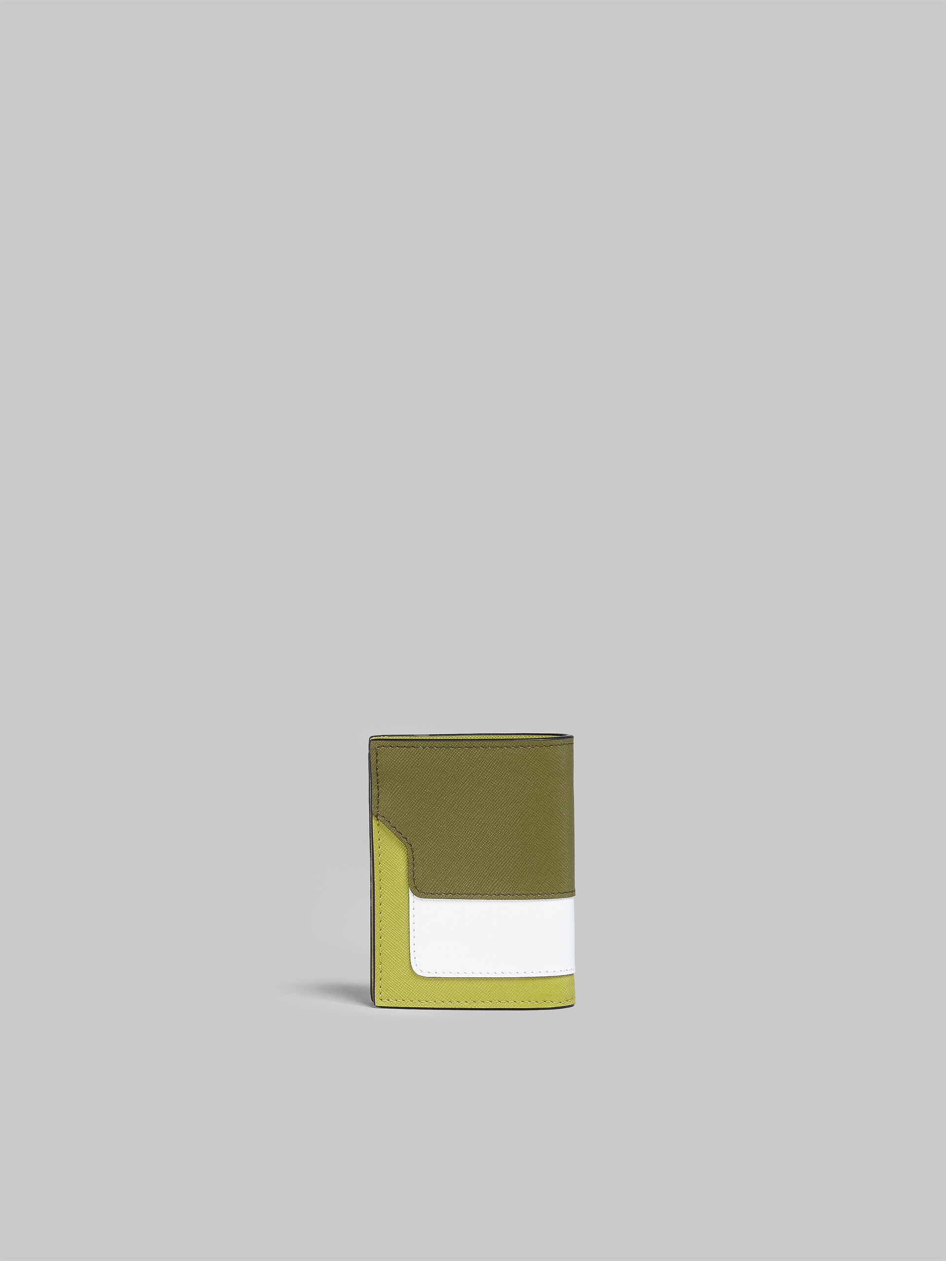 Farblich abgestimmte, grün-weiße Faltbrieftasche aus Saffianleder - Brieftaschen - Image 3