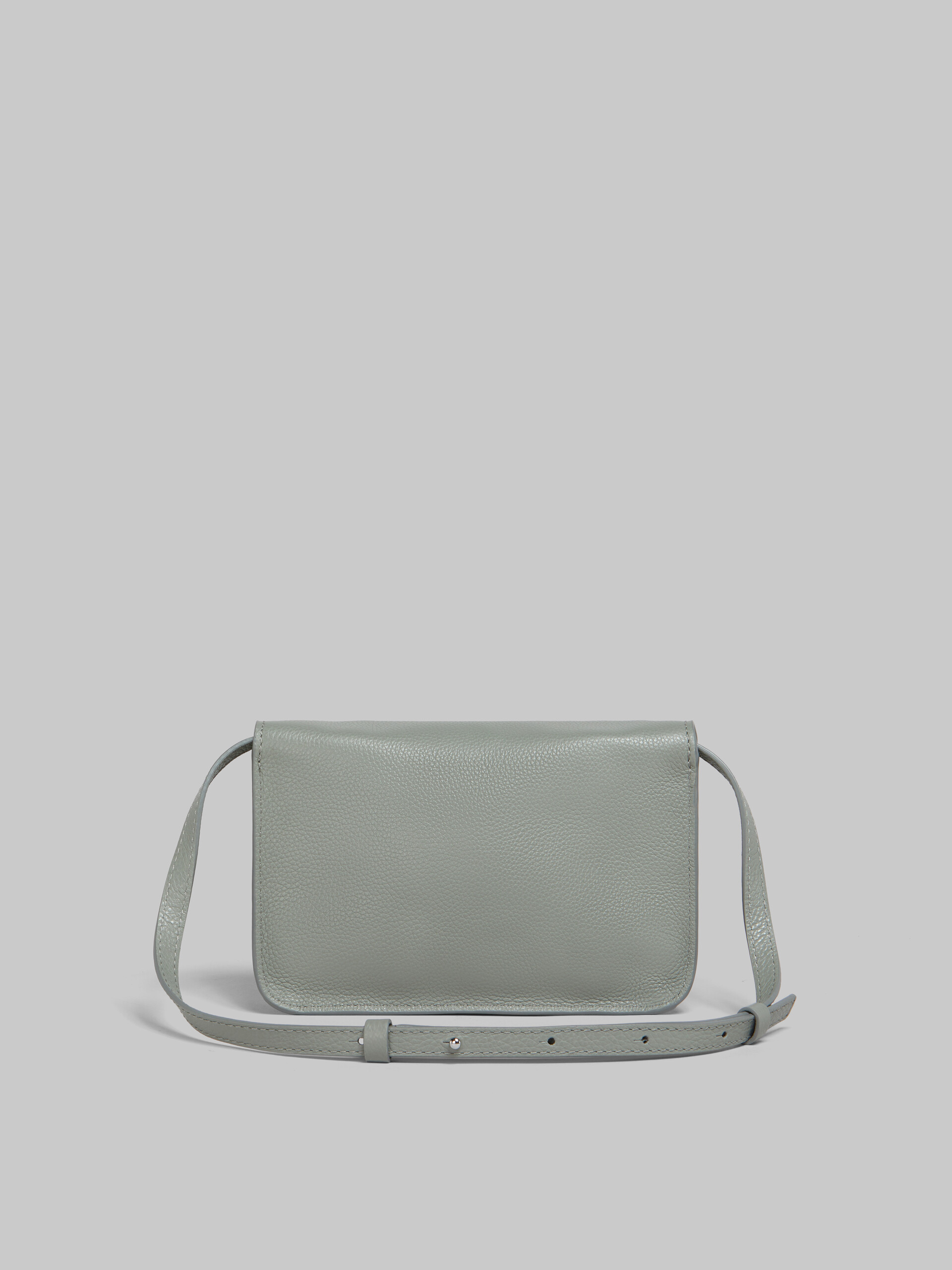 【MARNI】ブルー レザー 刺繍入り ショルダーバッグ ディープグリーン クリーム ブルー レザー製 Museo ナノバッグ