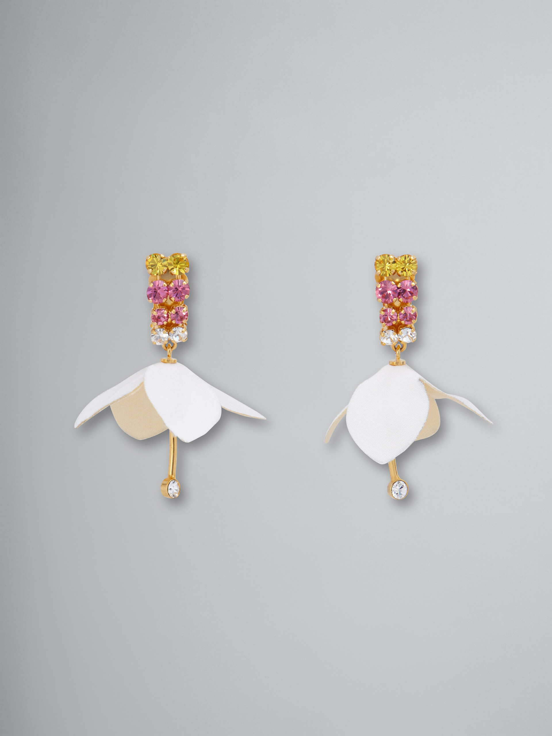 Boucles d'oreilles FLORA avec fleur de coton - Boucles d’oreilles - Image 1