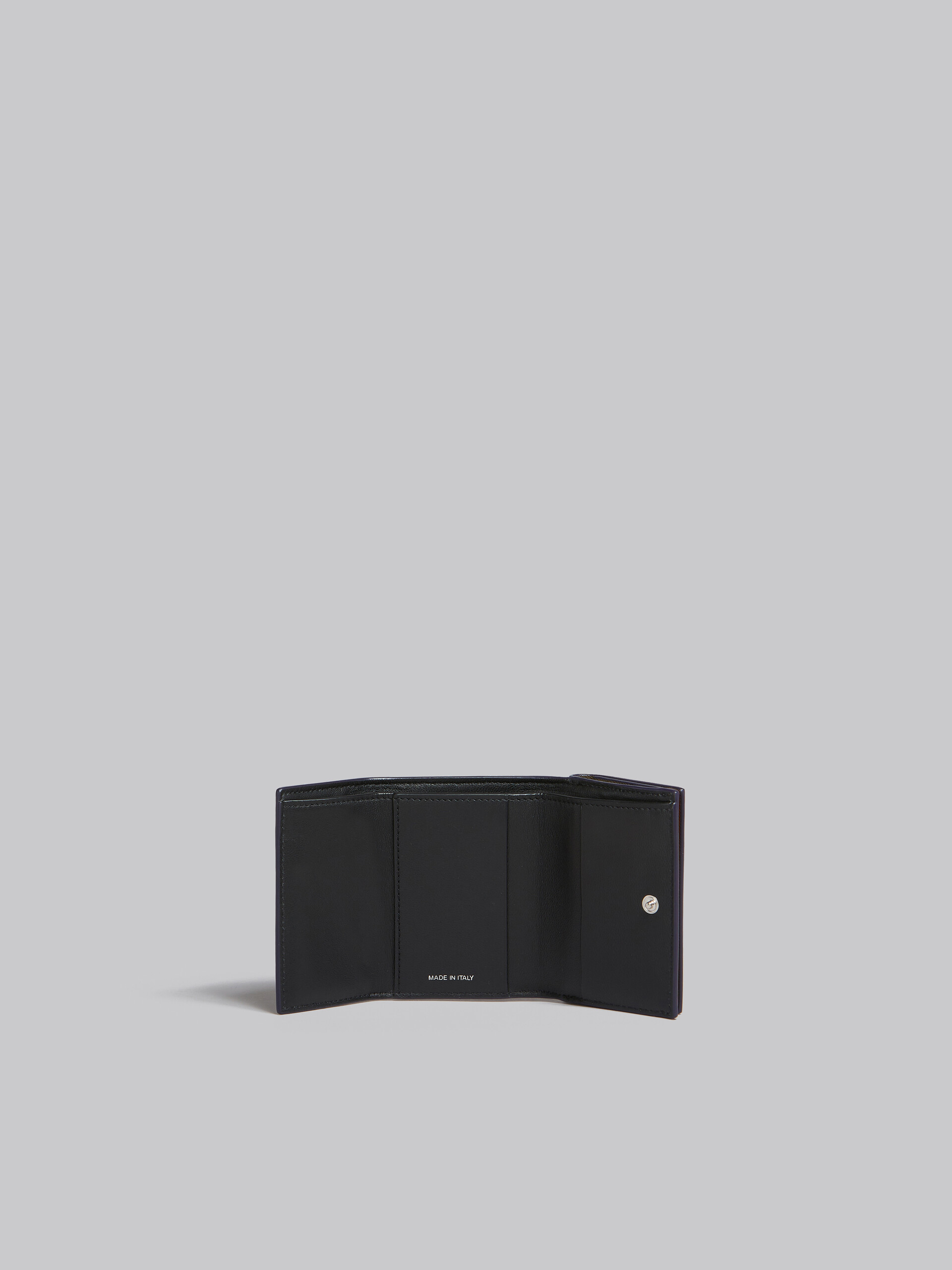 ブラック＆ブルー サフィアーノレザー 三つ折りウォレット - 財布 - Image 2