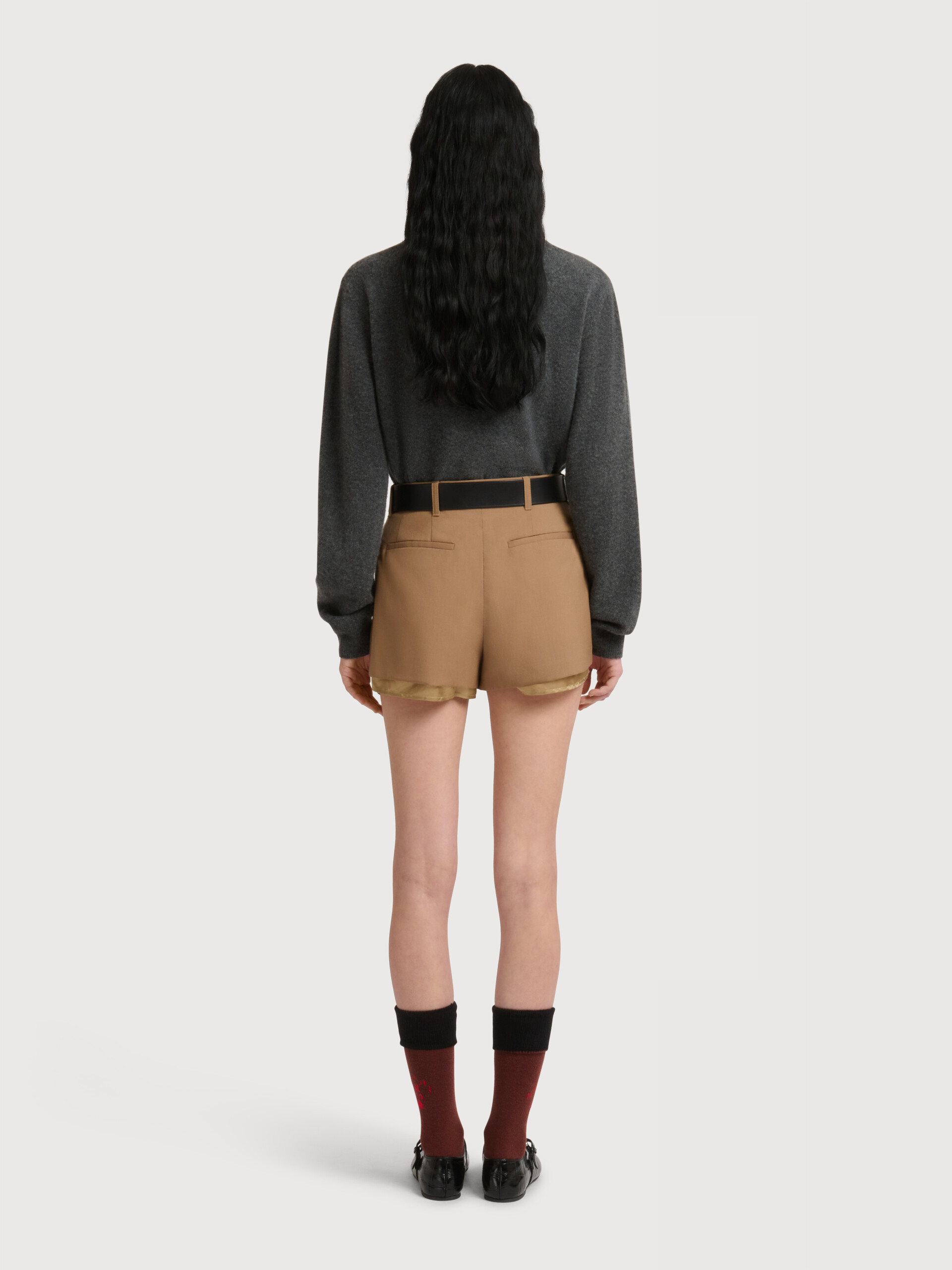 Brown wool shorts with exposed lining - Pants - Image 4