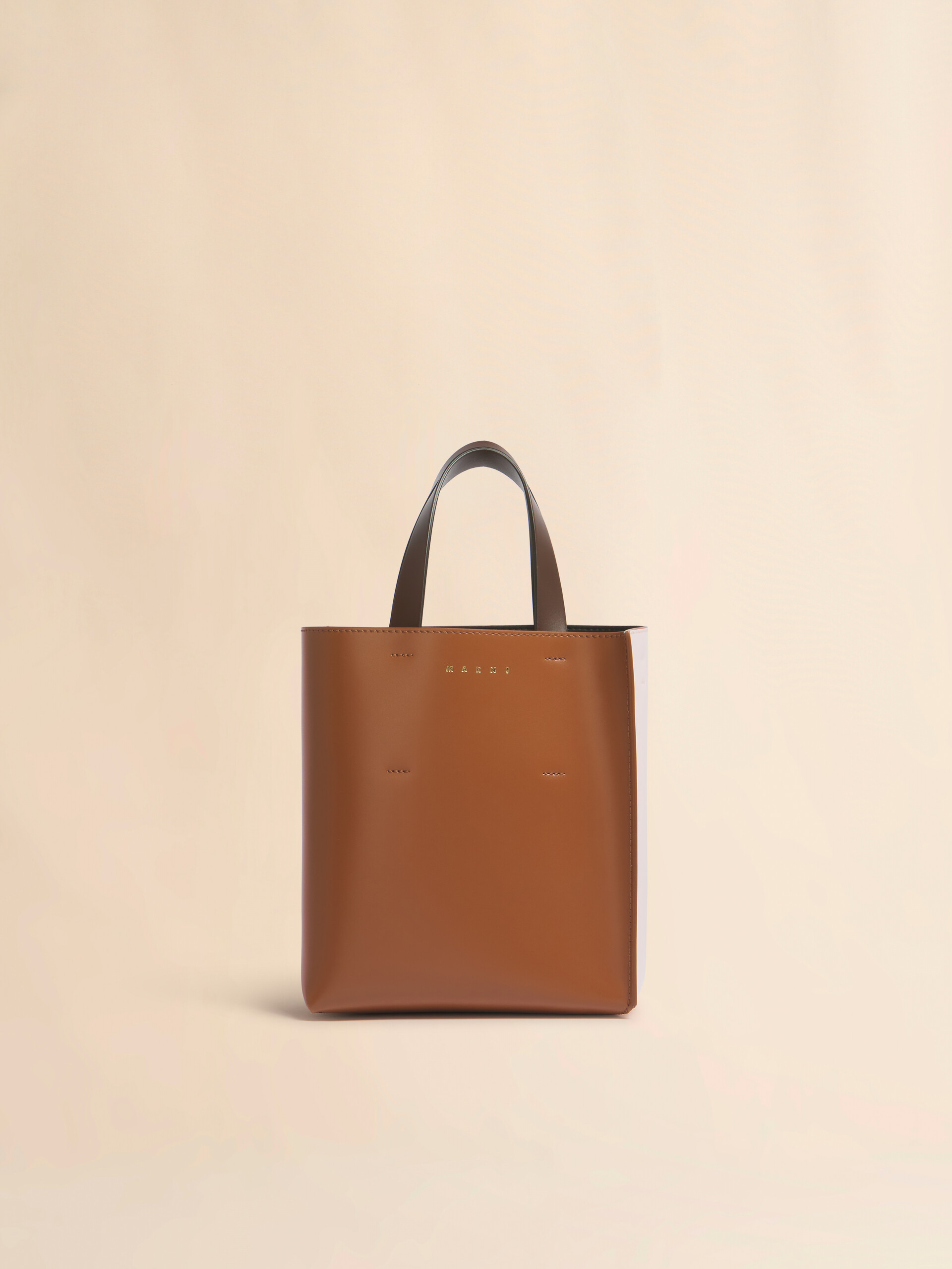 マルーン / スワンホワイト / メタルブラウン