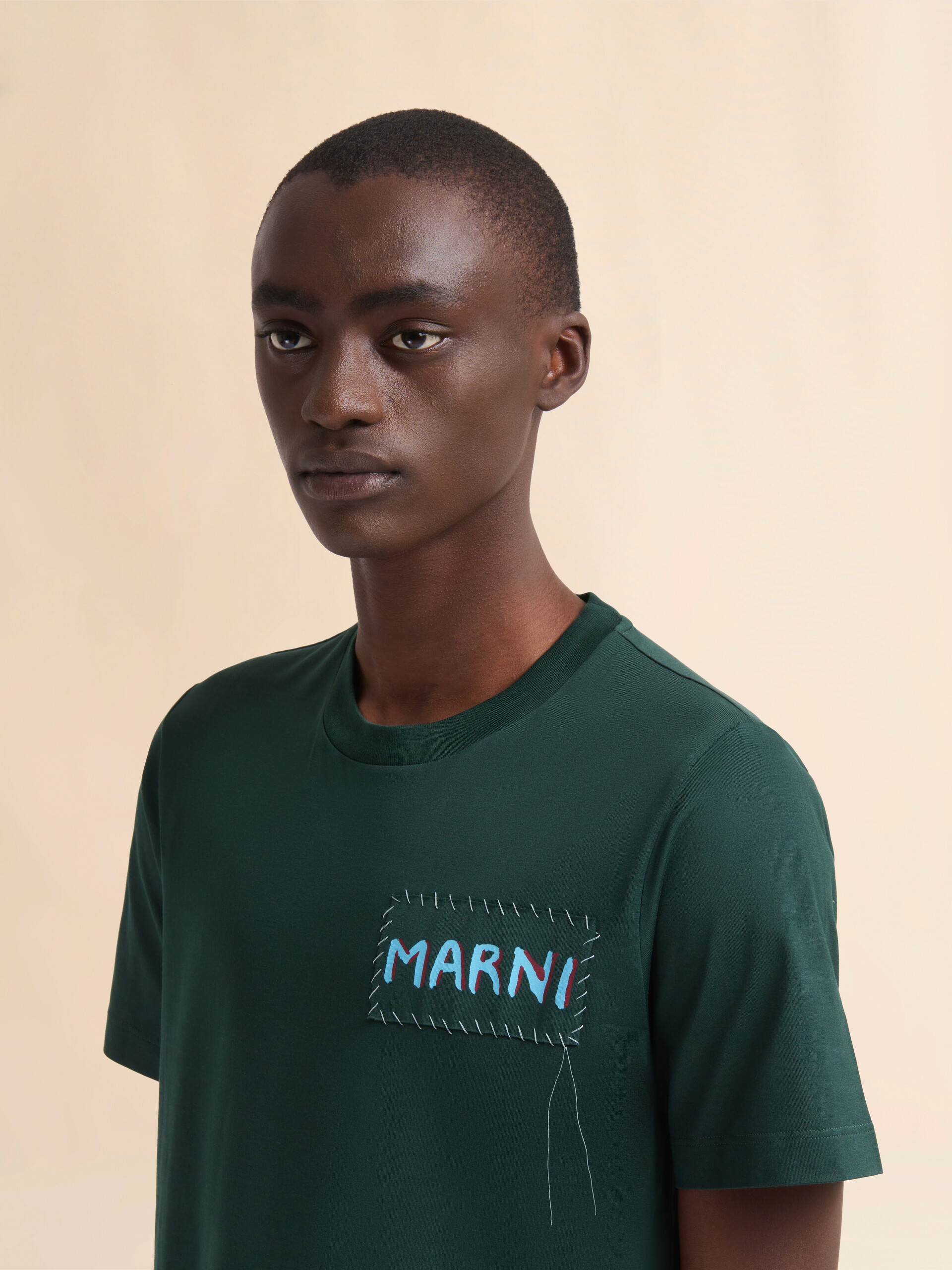 Green organic cotton T-shirt with Marni patch - Shirts - Image 4