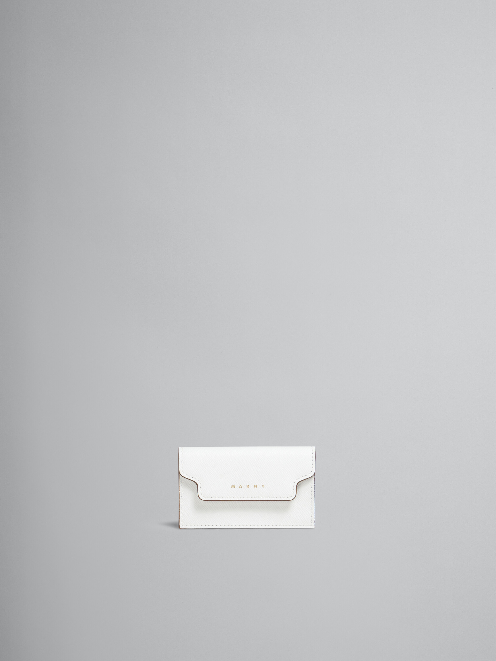 Einfarbiges Kartenetui aus Saffianleder - Brieftaschen - Image 1