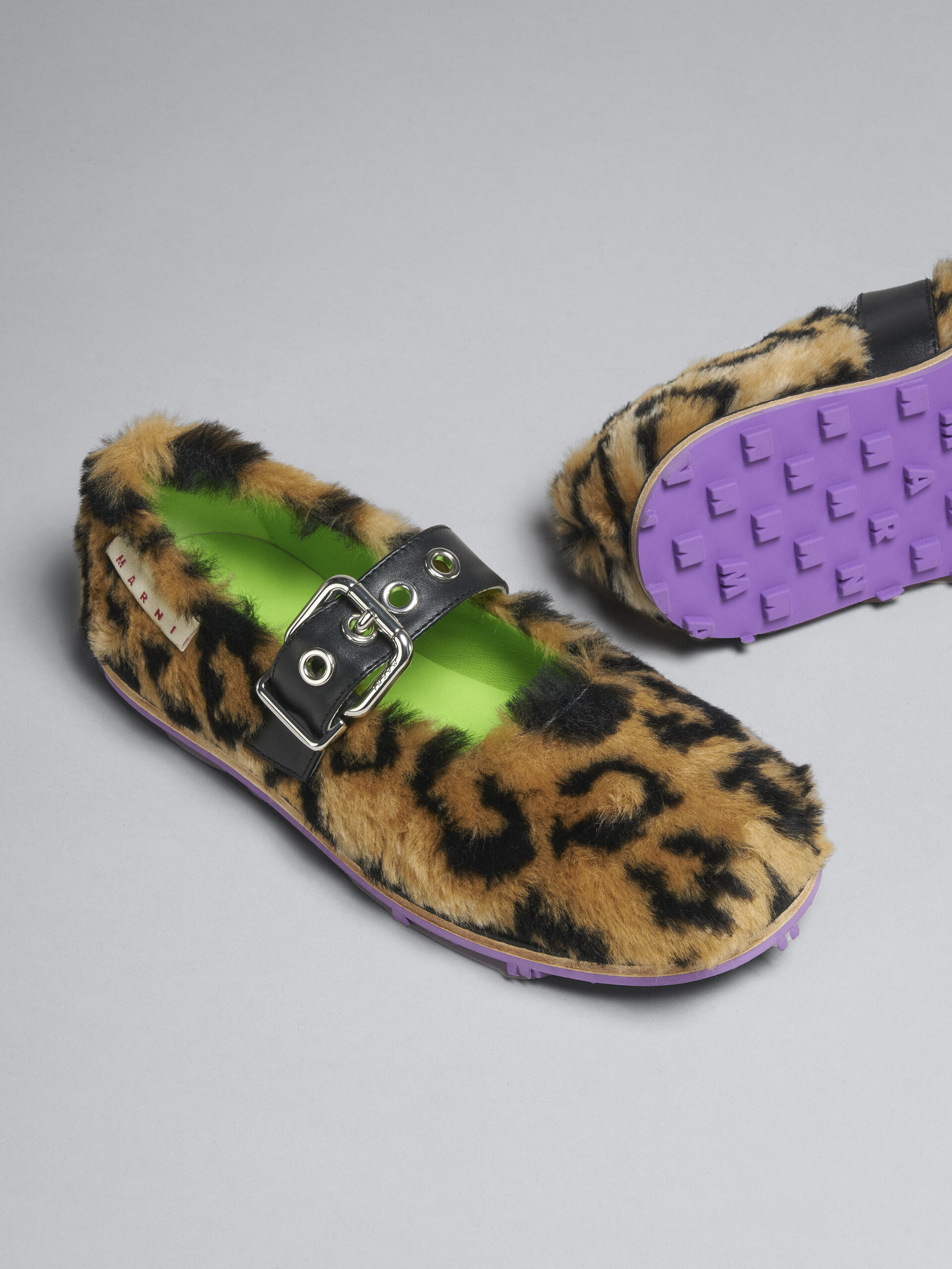 Ballerines Mary Jane en fausse fourrure à imprimé léopard - Sneakers - Image 5
