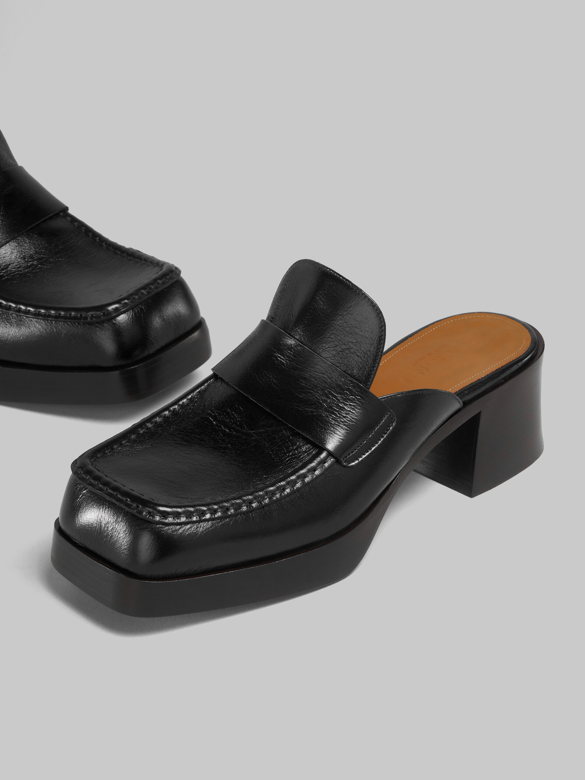 Black leather heeled mule - Clogs - Image 5