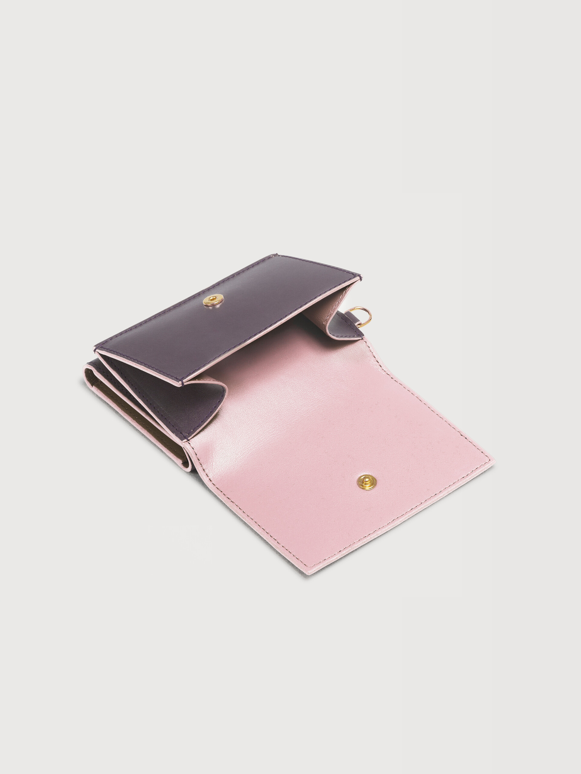 パープル レザー 箔押しロゴ 三つ折りウォレット - 財布 - Image 5