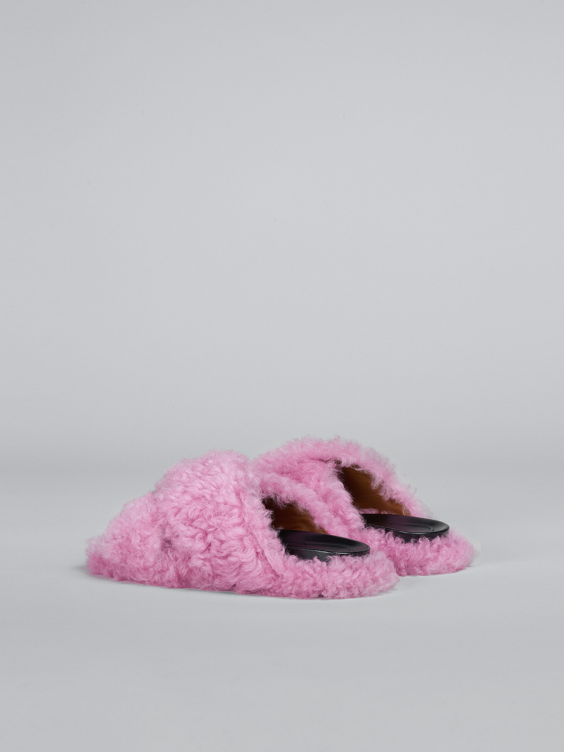 Pink shearling fussbett - Sandals - Image 3