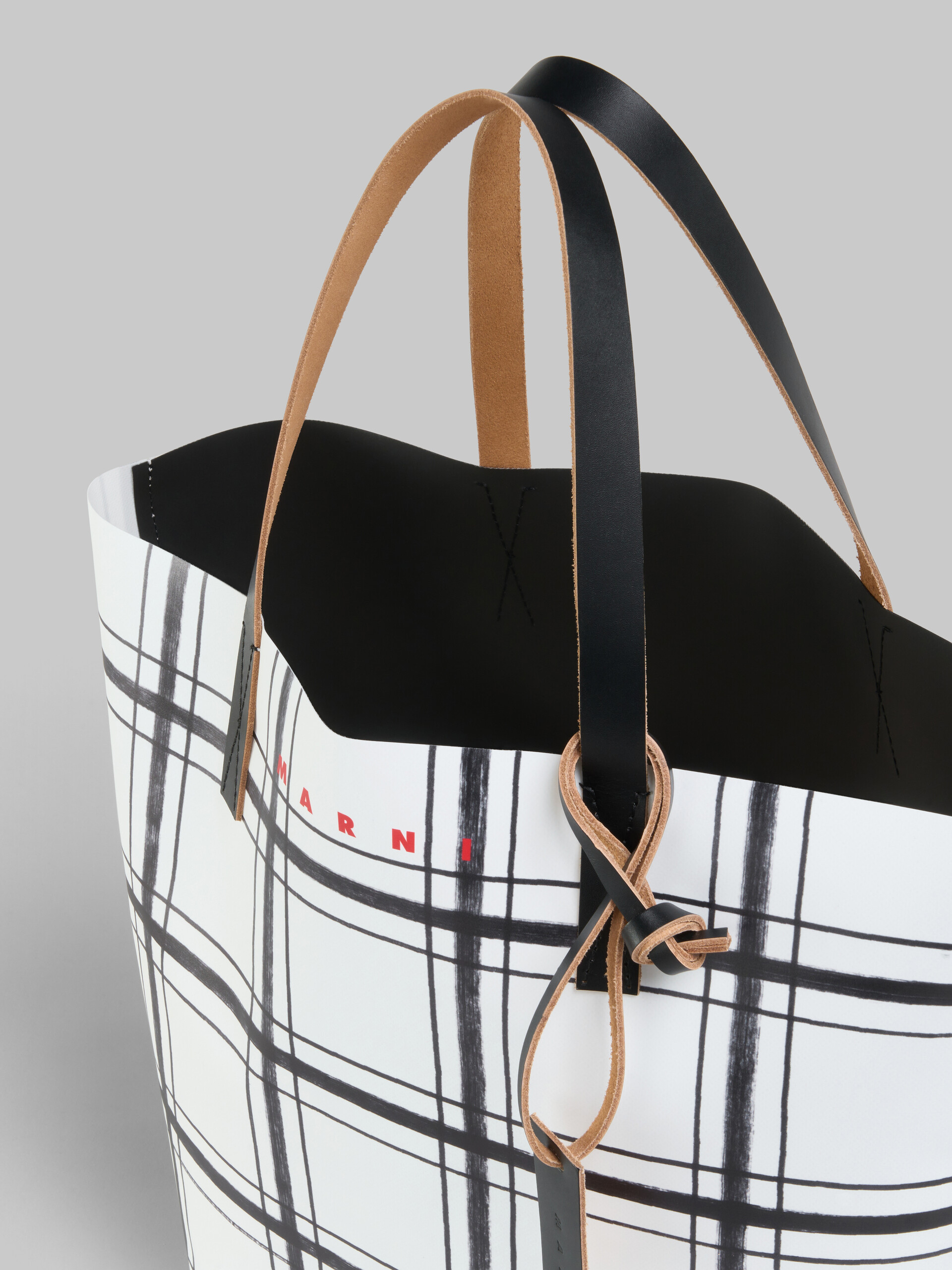 White and black checked Tribeca shopper - Shopping Bags - Image 4