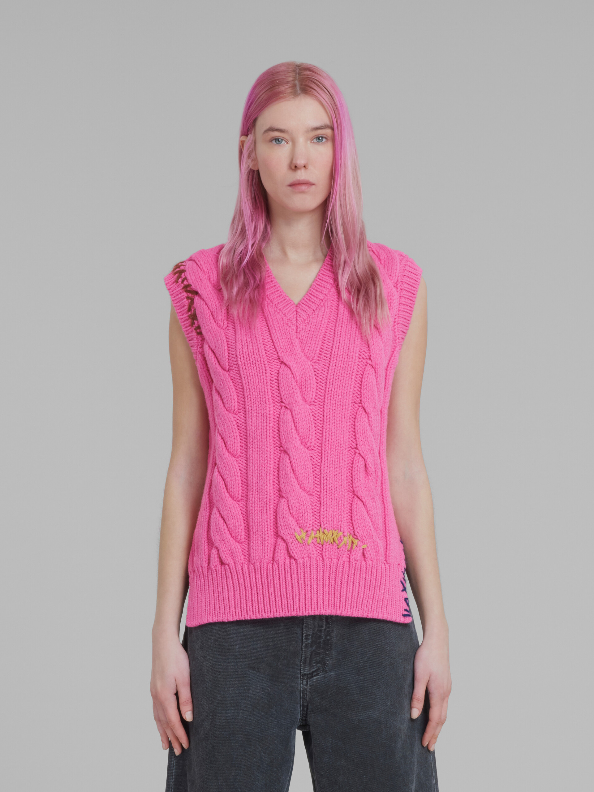 Fuchsia cable-knit vest - Pullovers - Image 2