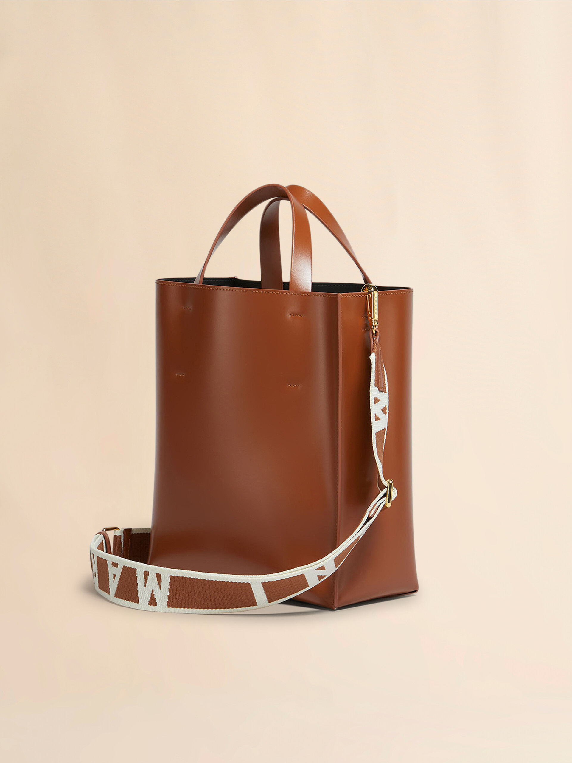 Museo small bag in light pink leather - Shopping Bags - Image 2