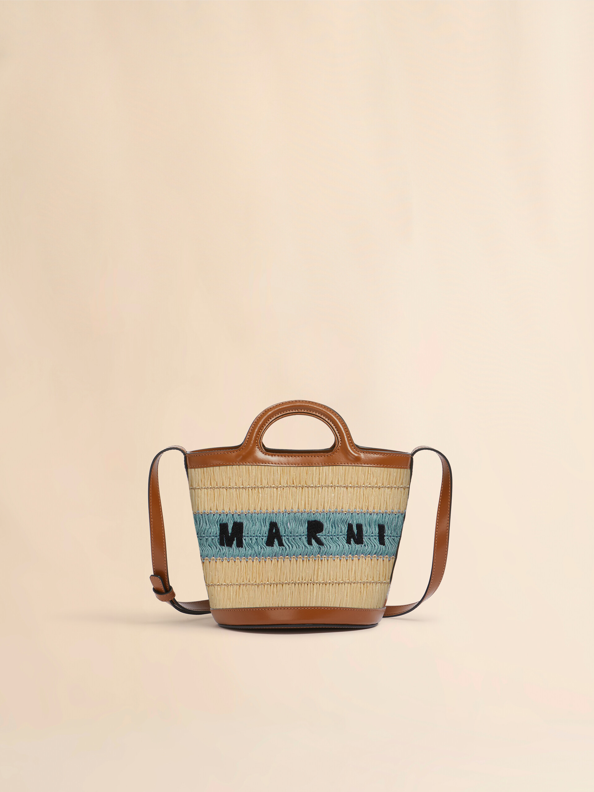 Mini-Eimertasche Tropicalia aus Stoff mit Bast-Optik und blauem Häkeleinsatz - Schultertaschen - Image 1