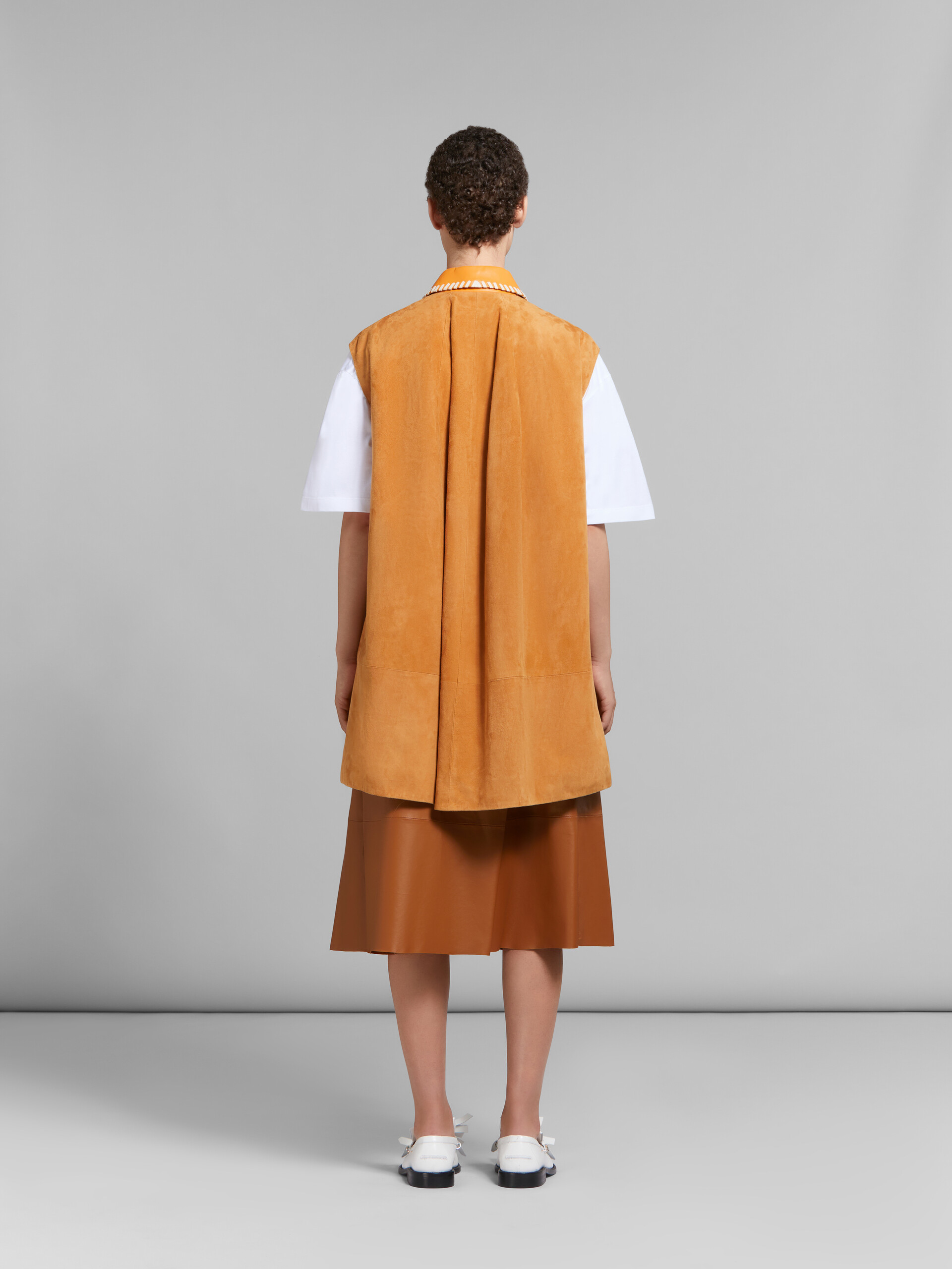 Robe patchwork en cuir nappa et daim orange - Gilet - Image 3