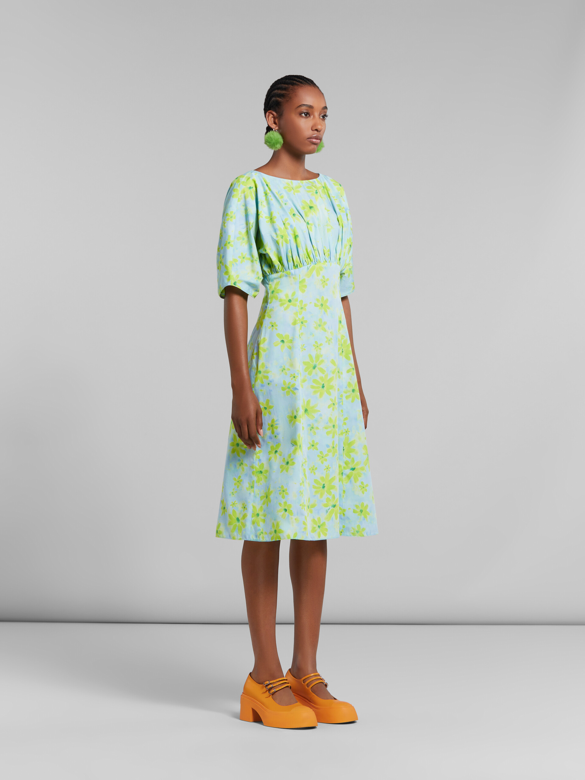 Light green poplin gathered dress with Parade print - Dresses - Image 6