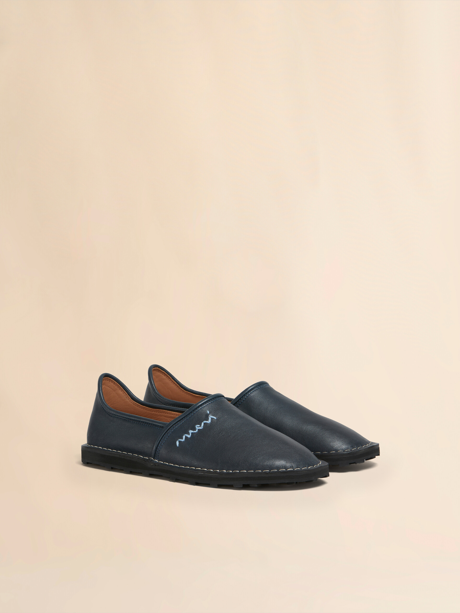 Mocassino slip on in pelle blu con ricamo Marni Symbol - Stringate - Image 2