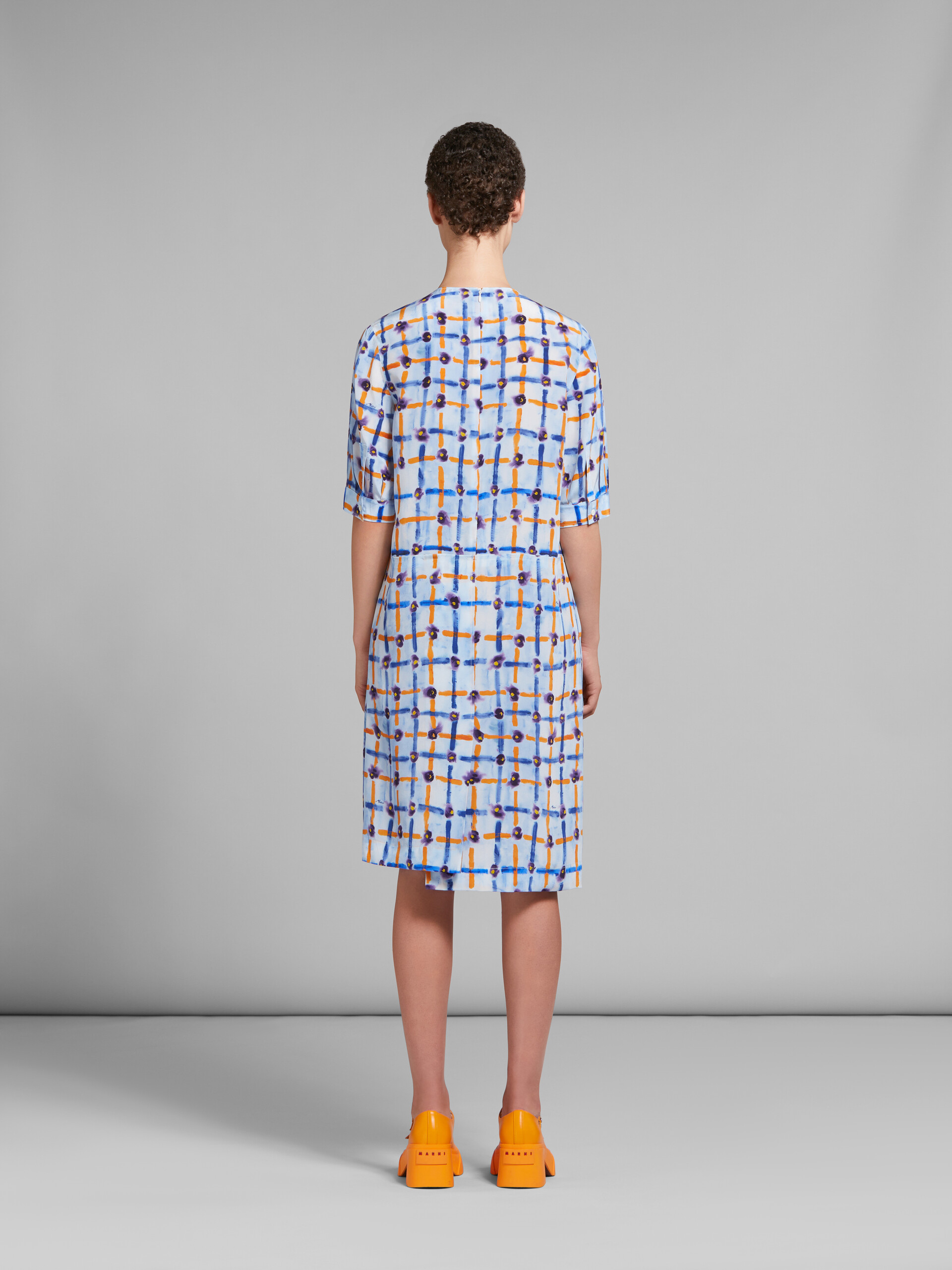 Crêpe de chine shift dress with Saraband print - Dresses - Image 3