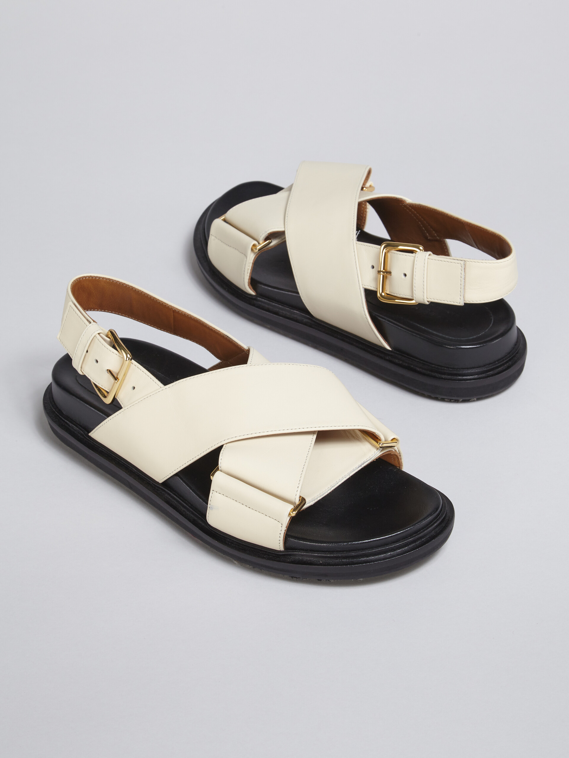 White smooth calf leather fussbett - Sandals - Image 5