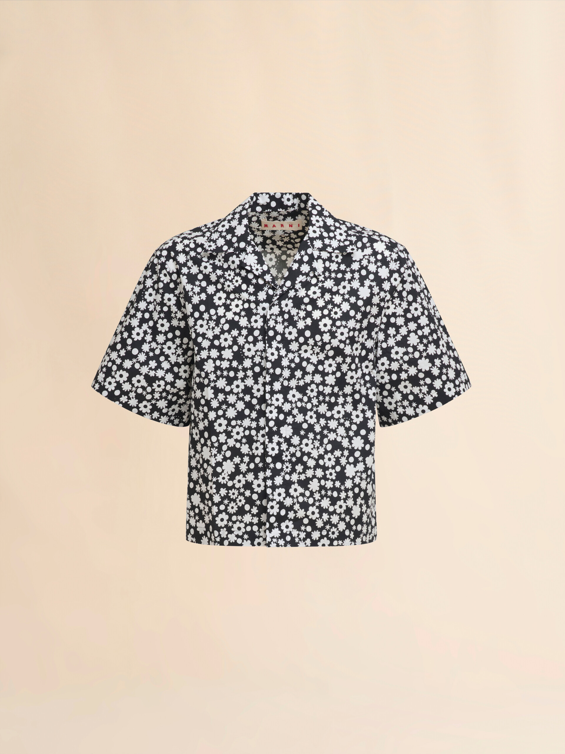 Camisa boxy de popelín con estampado Pop Fields en blanco y negro - Camisas - Image 1