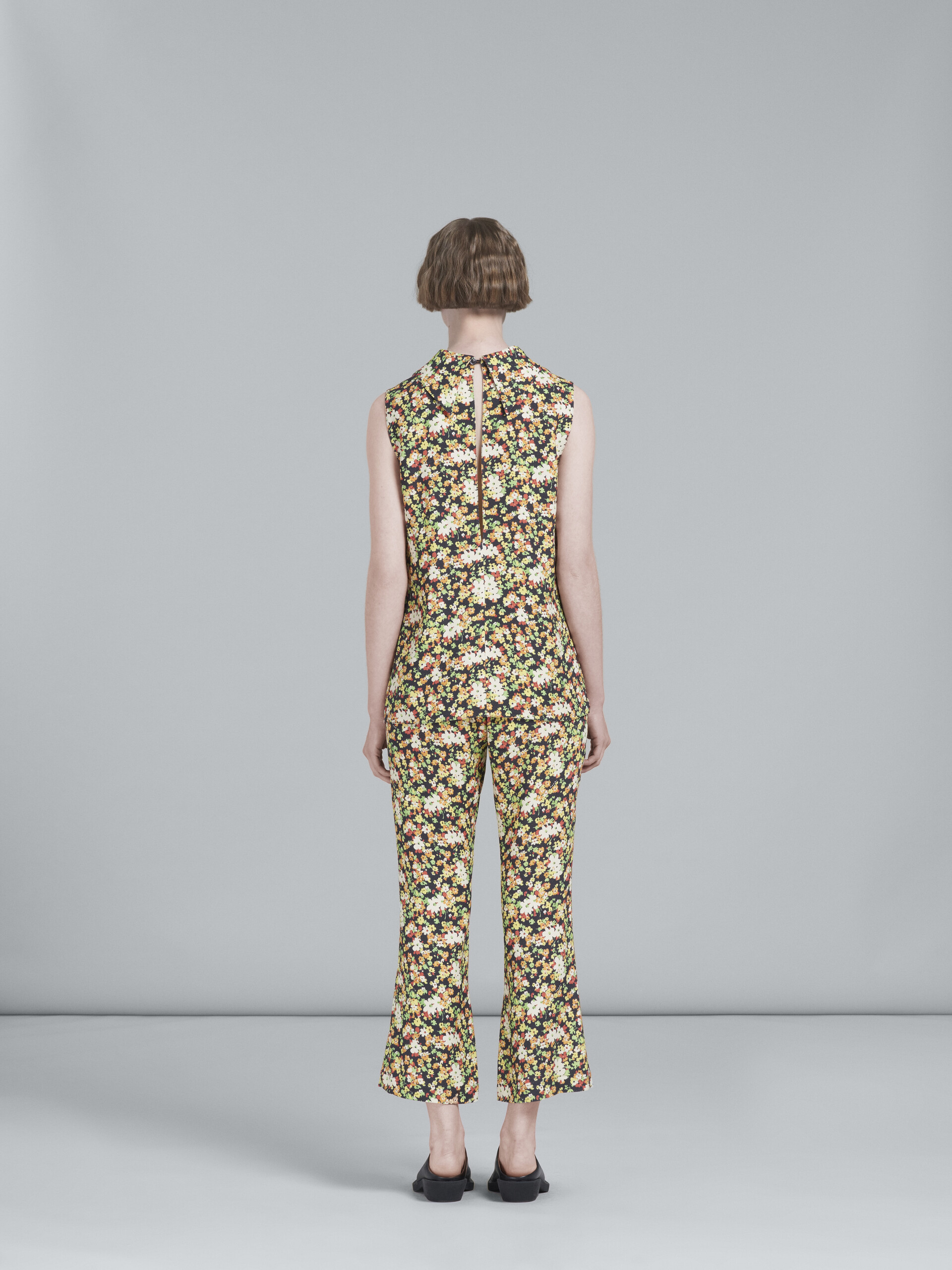 Kurz geschnittene Hose mit Lovers Prairie-Print - Hosen - Image 3
