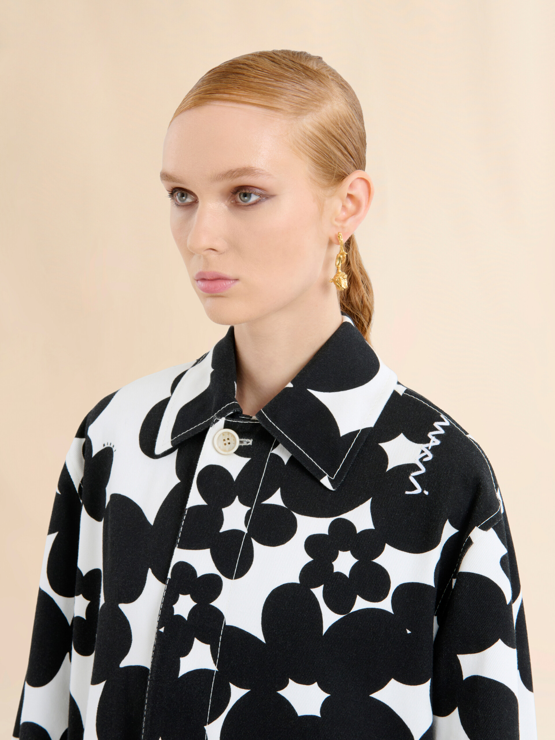 Cotton duster coat with black and white Dillies print - Coats - Image 3