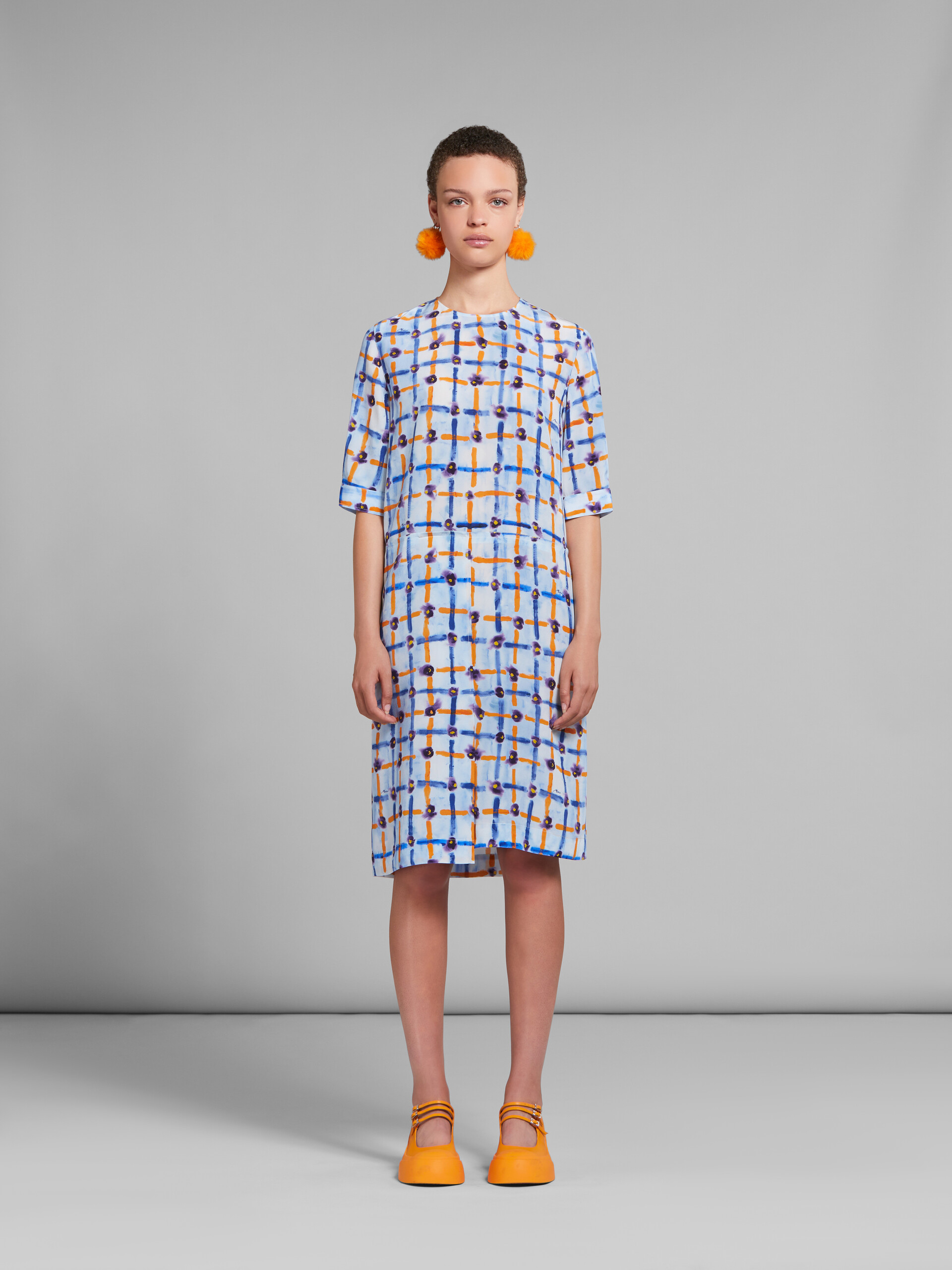 Crêpe de chine shift dress with Saraband print - Dresses - Image 2