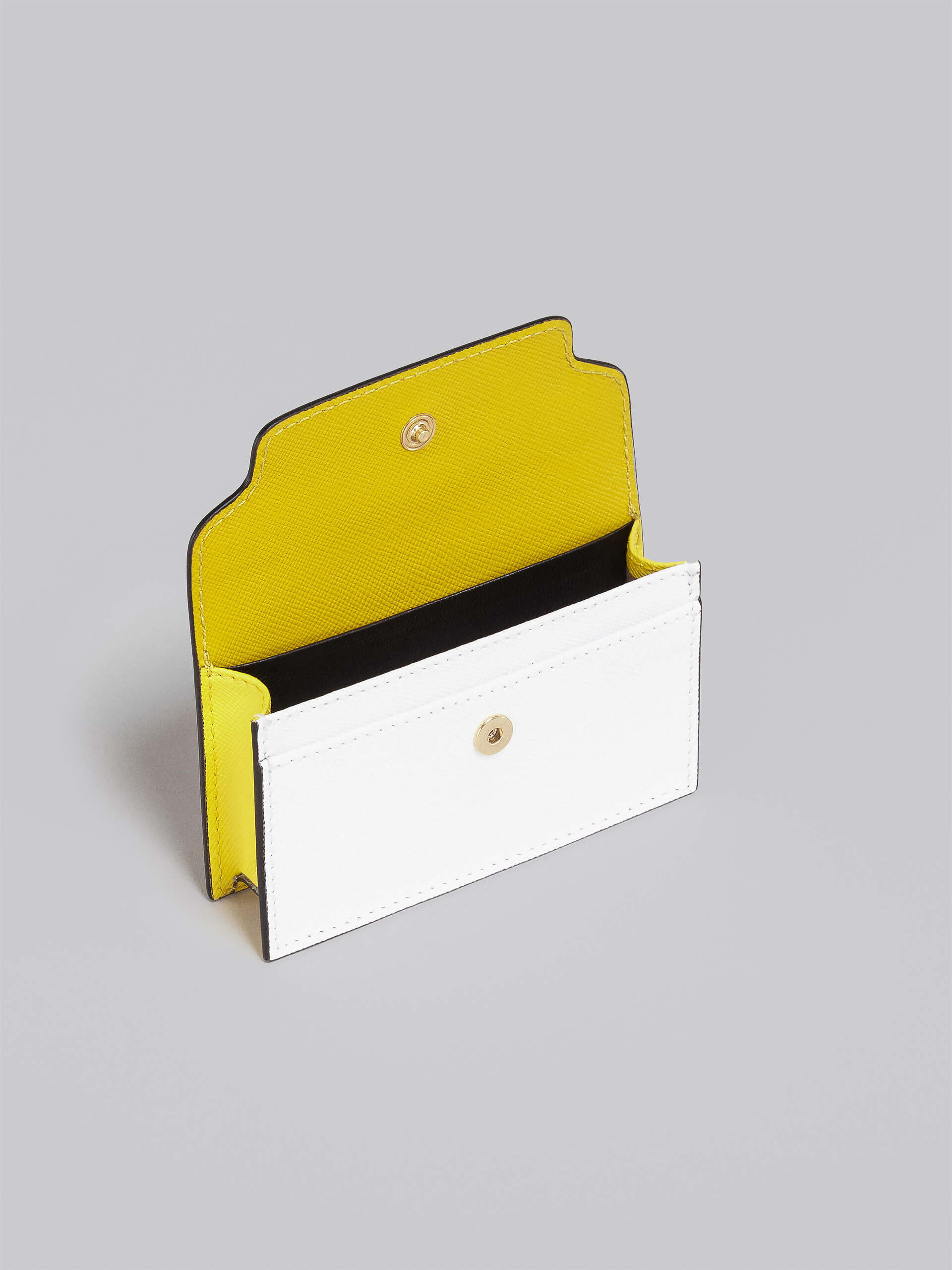 Porte-cartes de visite en saffiano jaune et blanc ton sur ton - Portefeuilles - Image 2