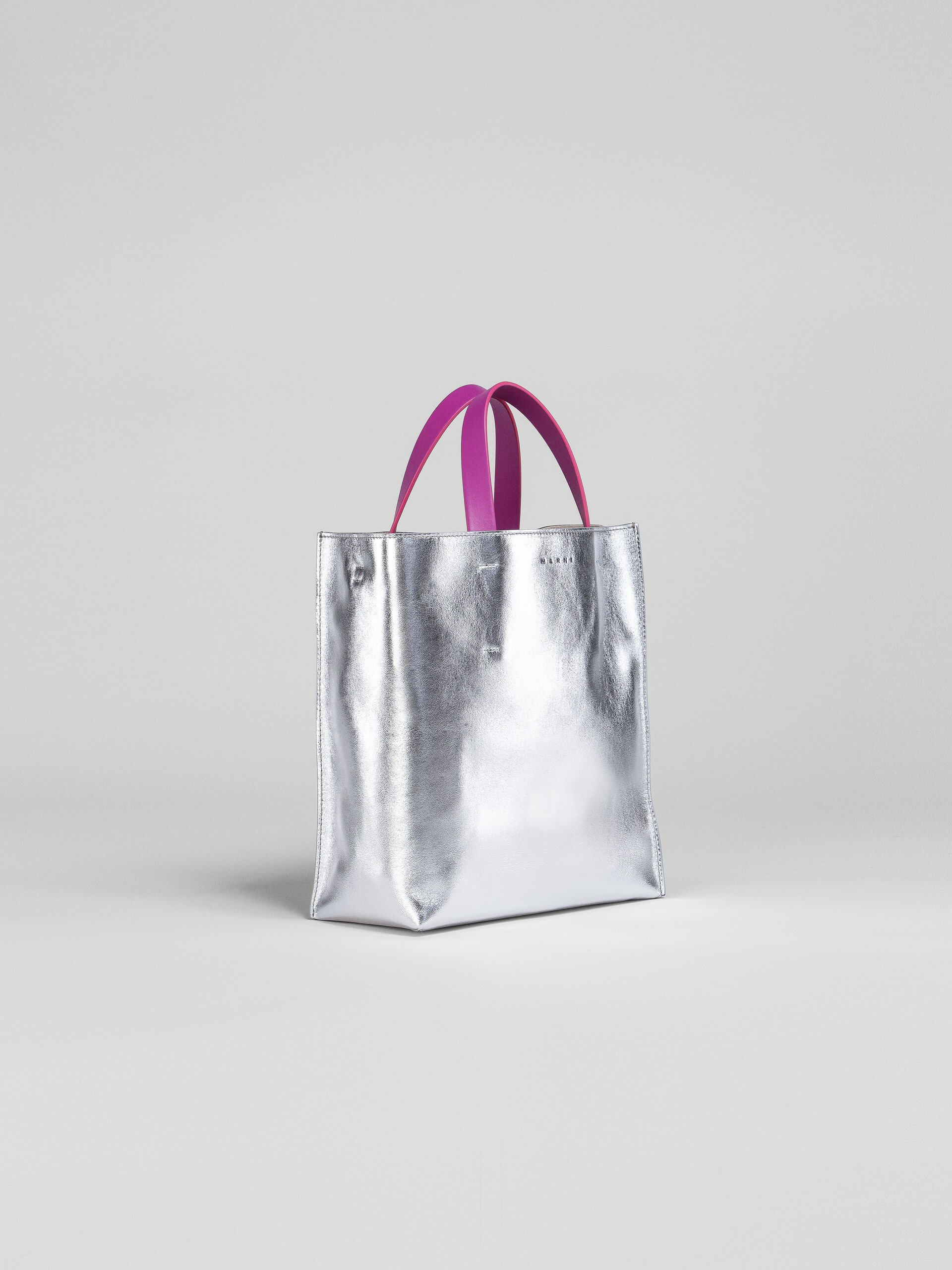 Silver black fuchsia metallic leather small MUSEO SOFT bag - Shopping Bags - Image 5