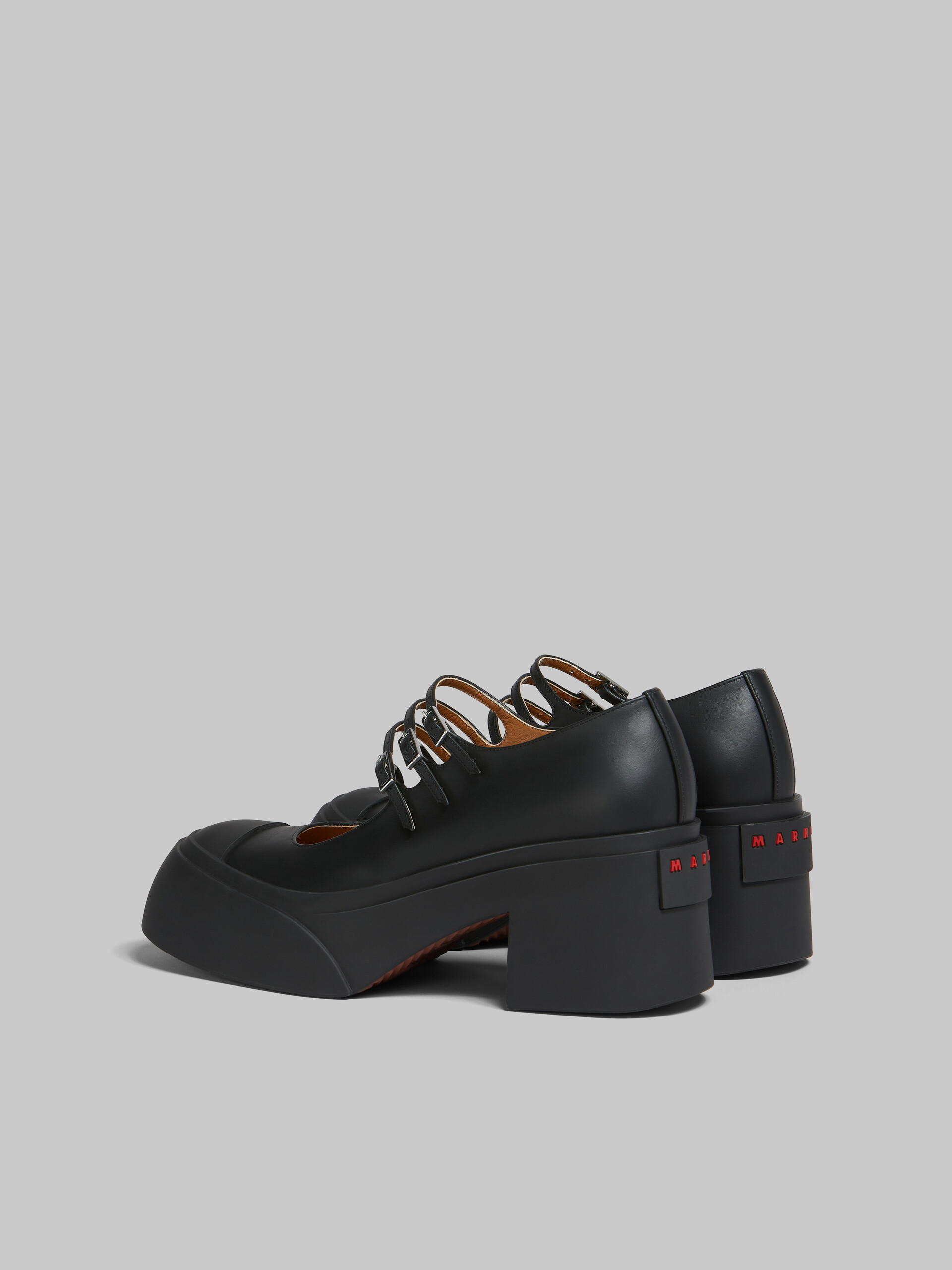 Zapatos Pablo estilo Mary Jane con triple hebilla de piel negra - Sneakers - Image 3
