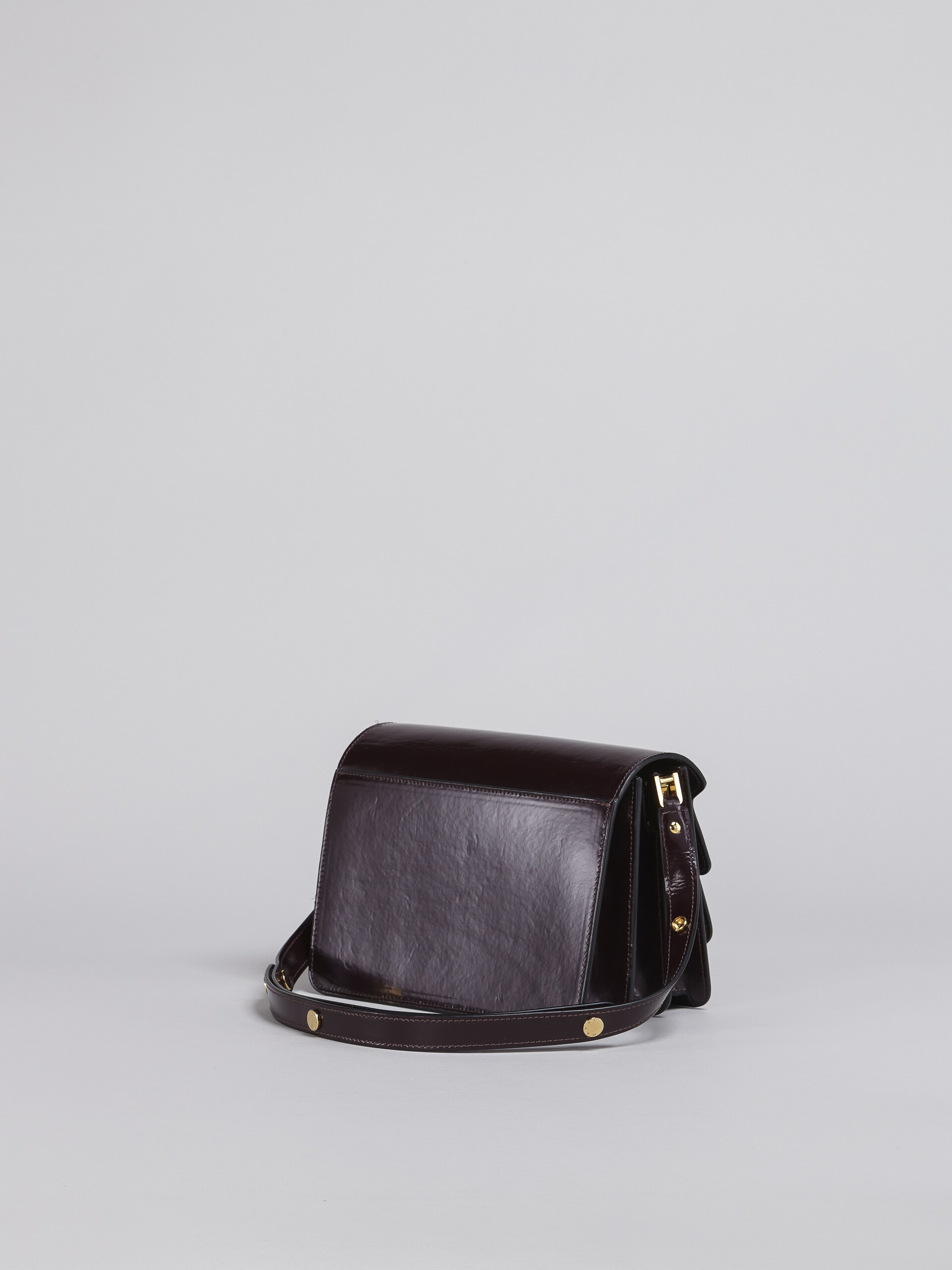TRUNK medium bag in dark red shiny leather - Shoulder Bags - Image 3