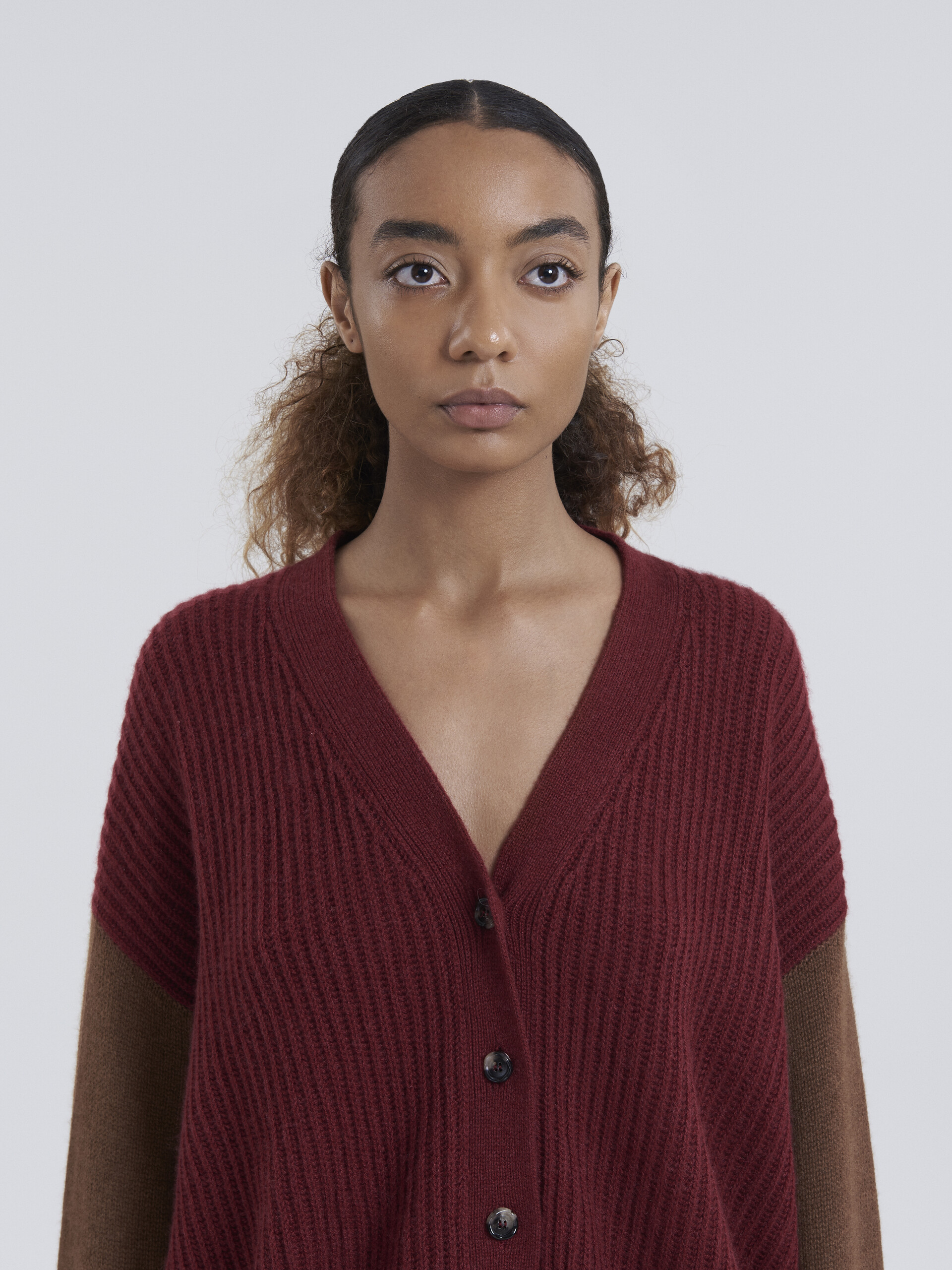 Red cashmere V-neck cardigan - Pullovers - Image 3