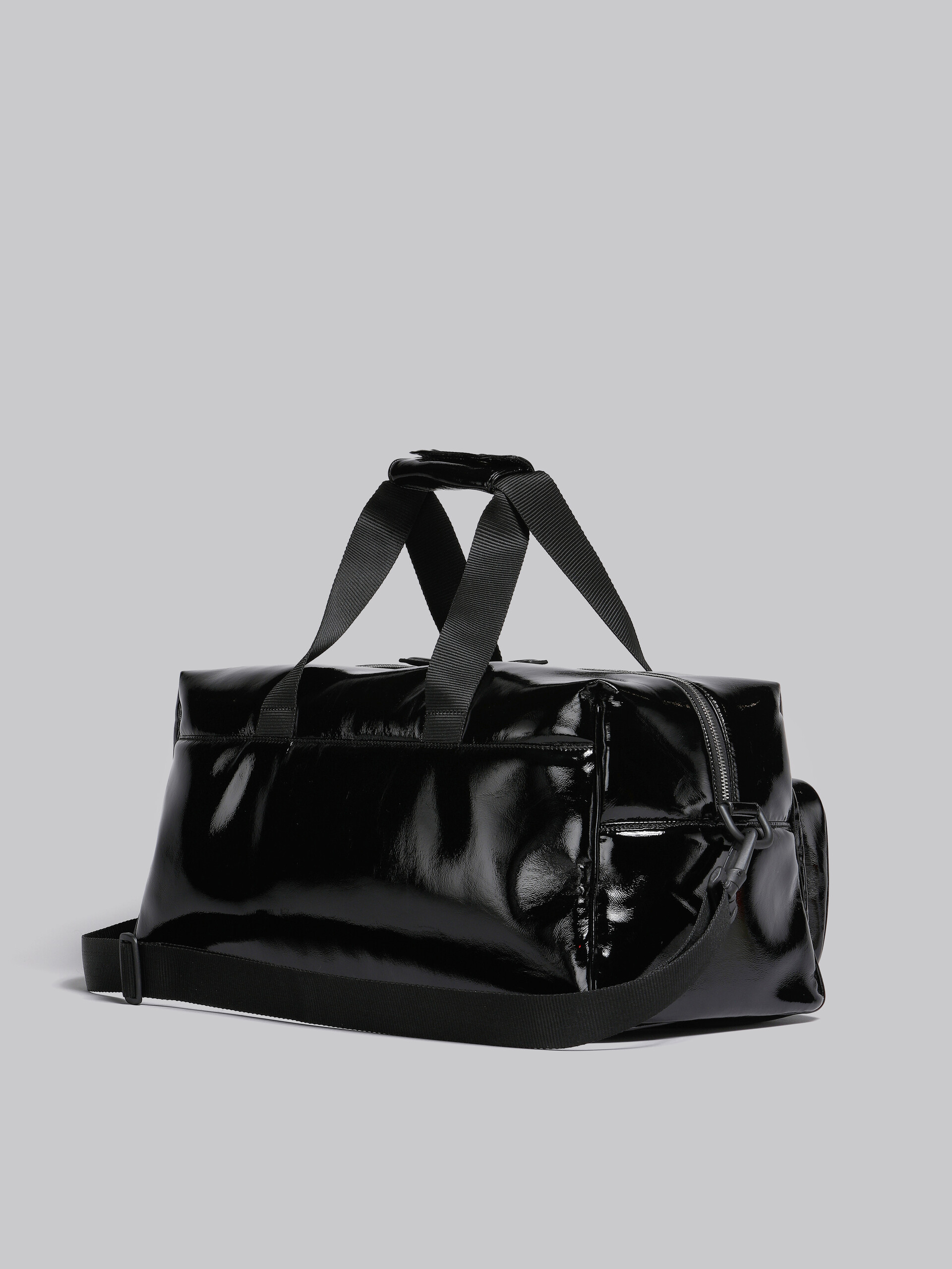 Bey duffle bag in black patent - Travelling Bag - Image 3