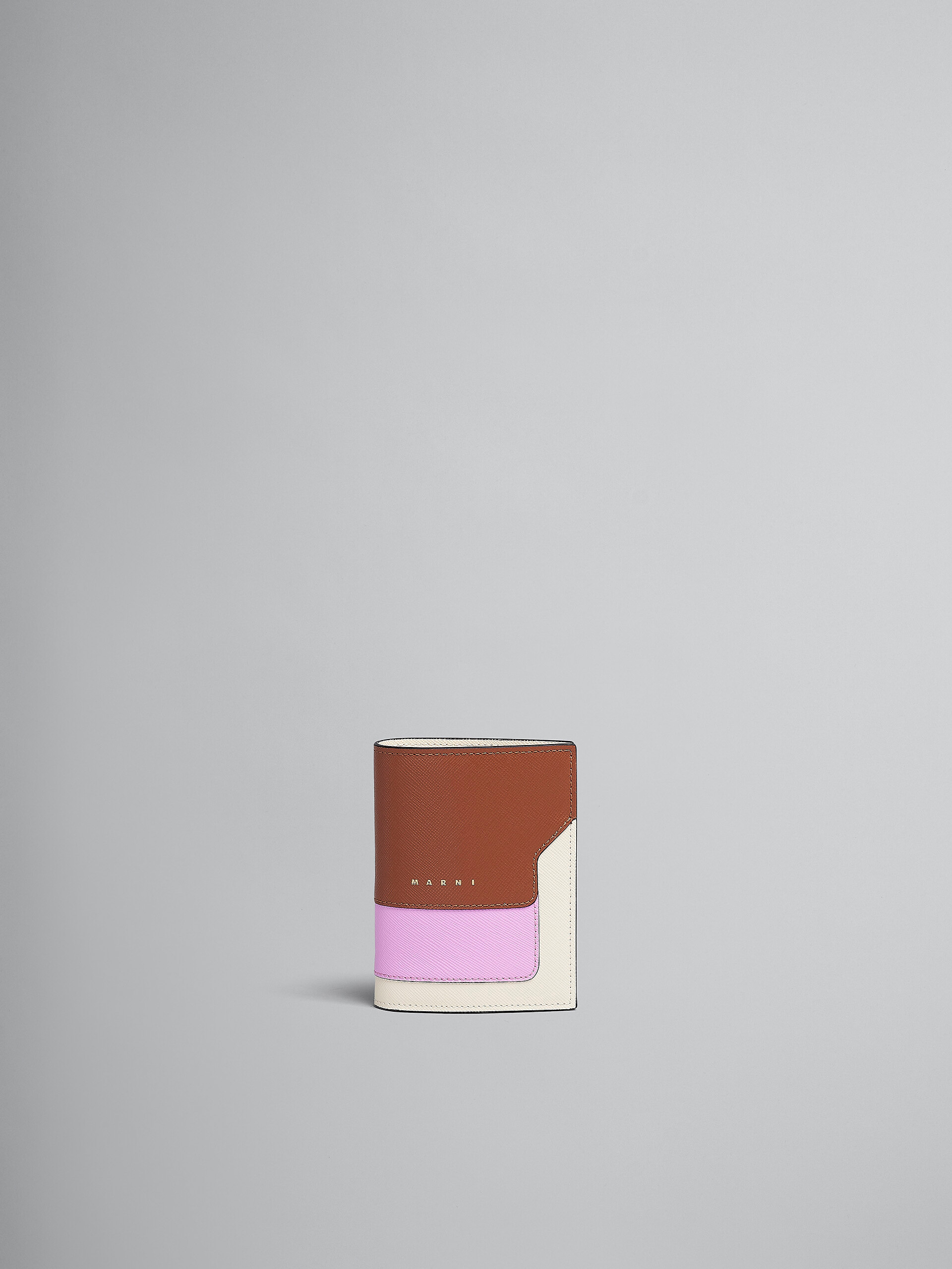 Portafoglio bi-fold in saffiano marrone rosa e bianco - Portafogli - Image 1