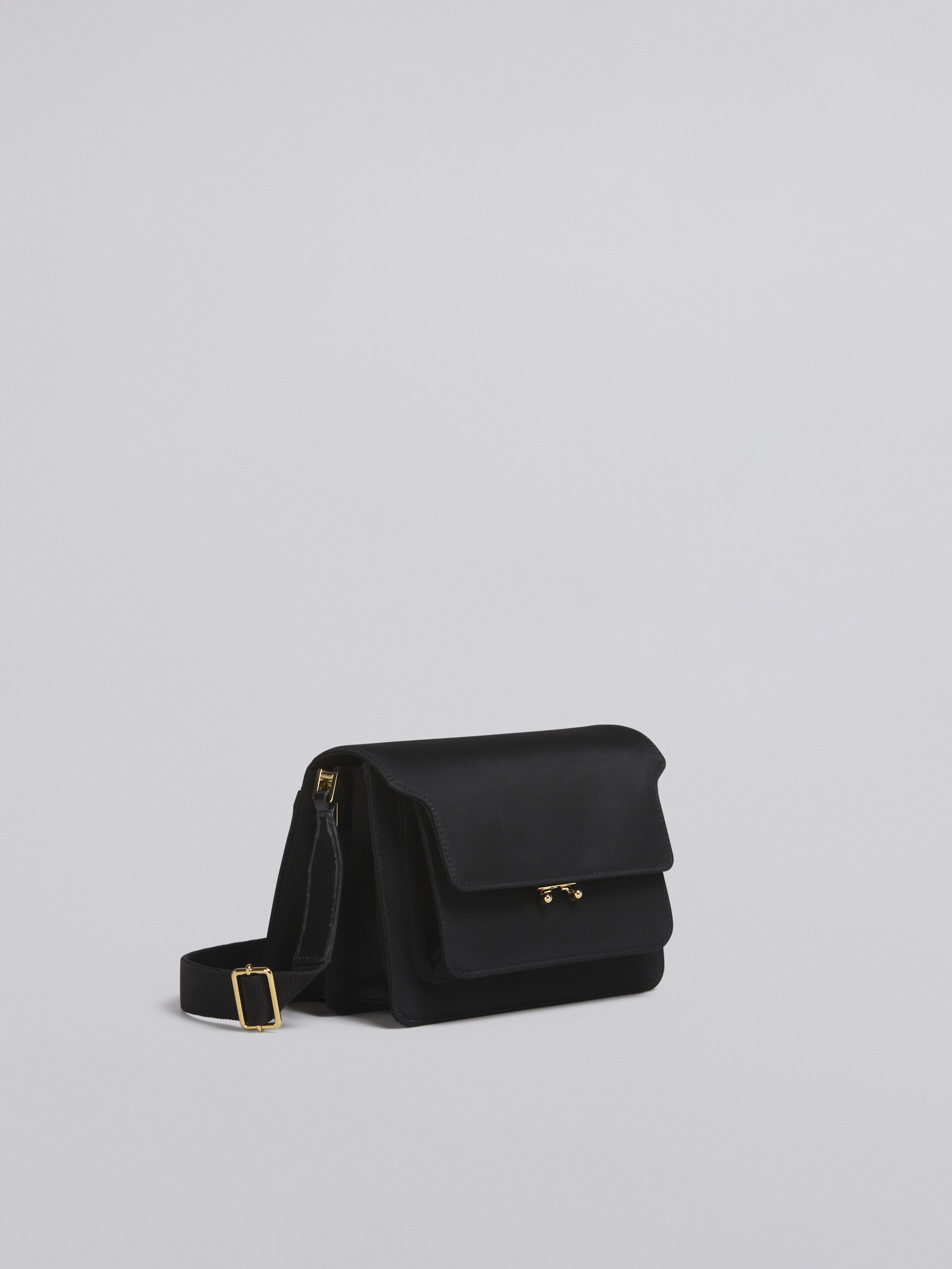 TRUNK LIGHT medium bag in padded nylon black - Shoulder Bag - Image 4